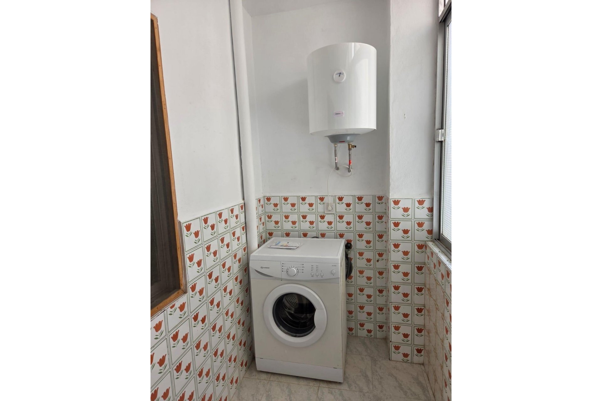 Segunda mano - Apartamento -
Torrevieja - Estacion De Autobuses