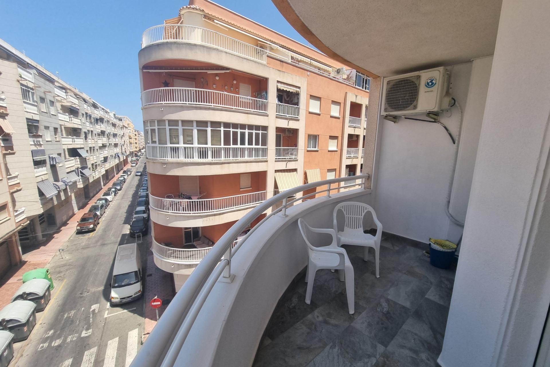 Segunda mano - Apartamento -
Torrevieja - Estacion De Autobuses