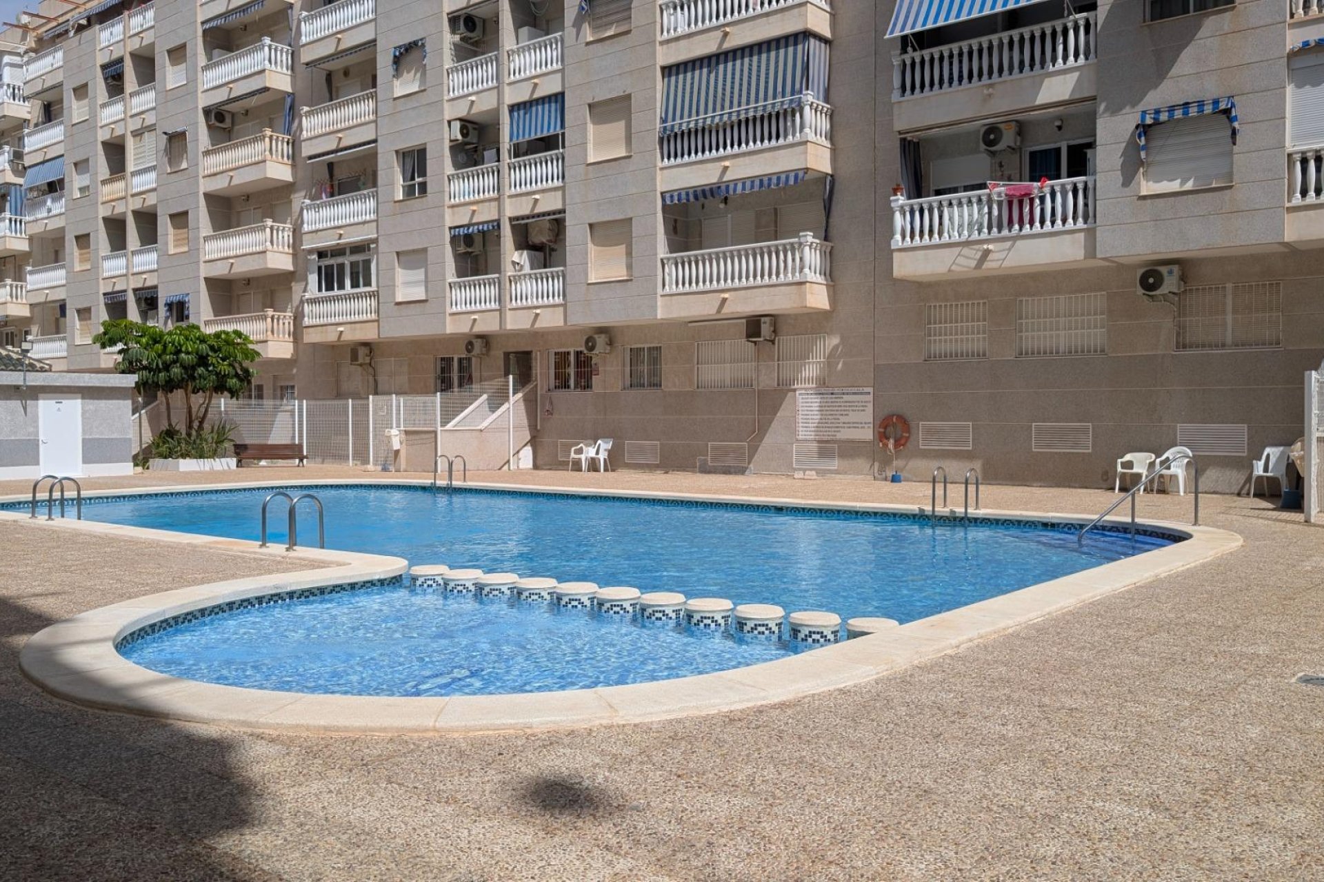 Segunda mano - Apartamento -
Torrevieja - Estacion De Autobuses