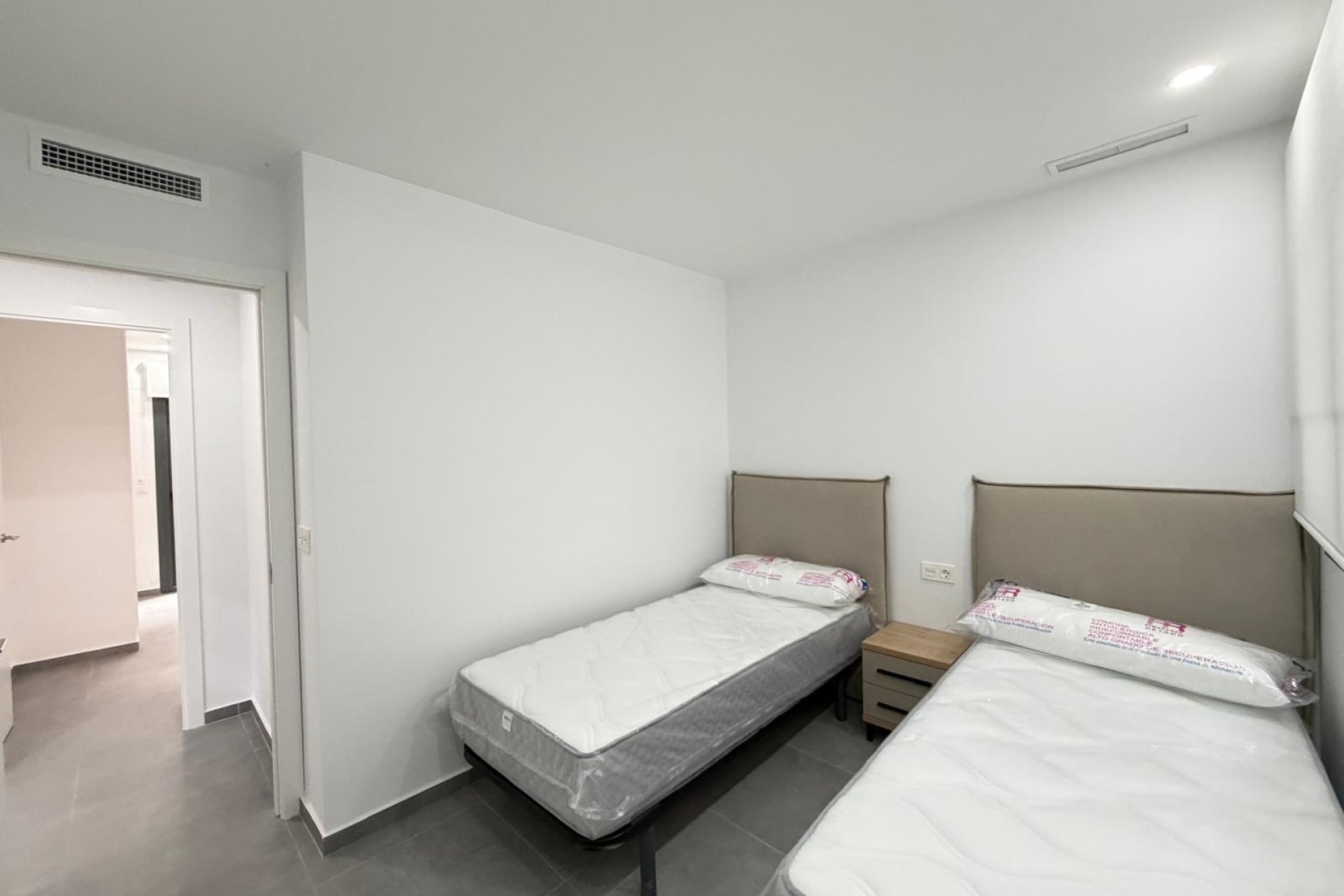 Segunda mano - Apartamento -
Torrevieja - Estacion De Autobuses