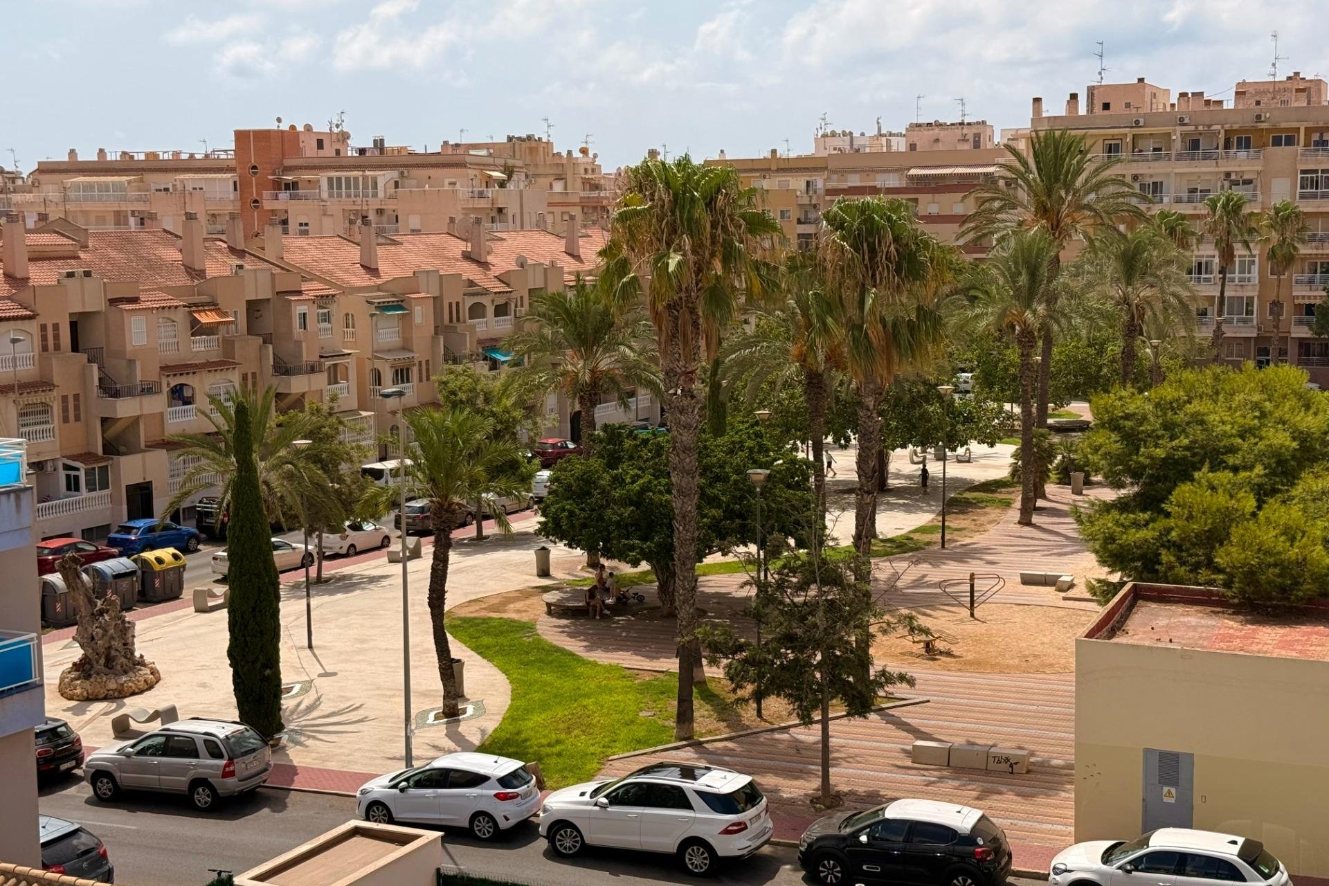 Segunda mano - Apartamento -
Torrevieja - Estacion De Autobuses