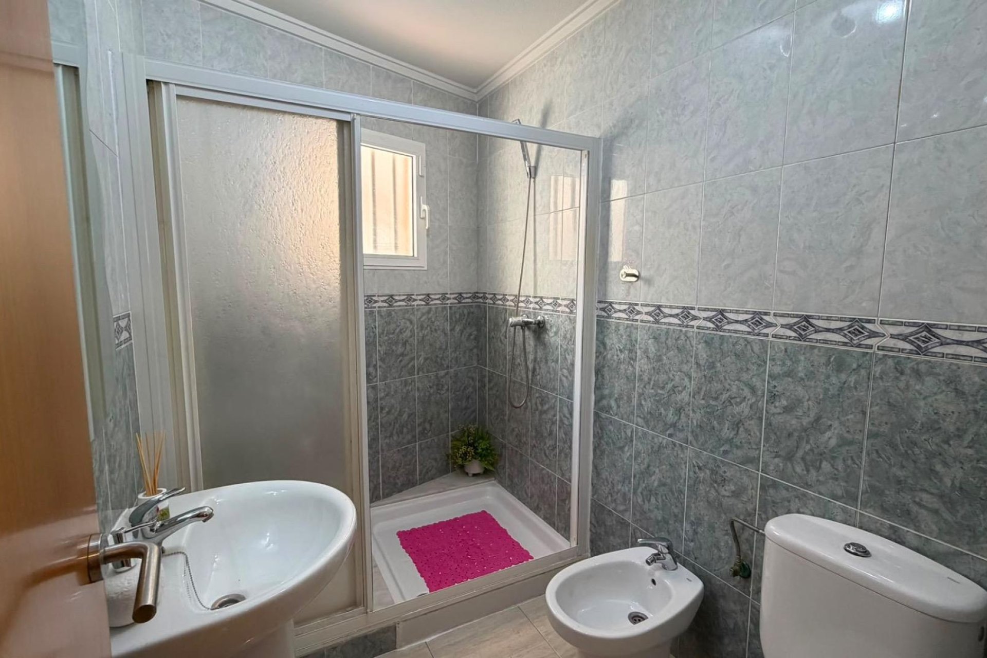Segunda mano - Apartamento -
Torrevieja - Estacion De Autobuses