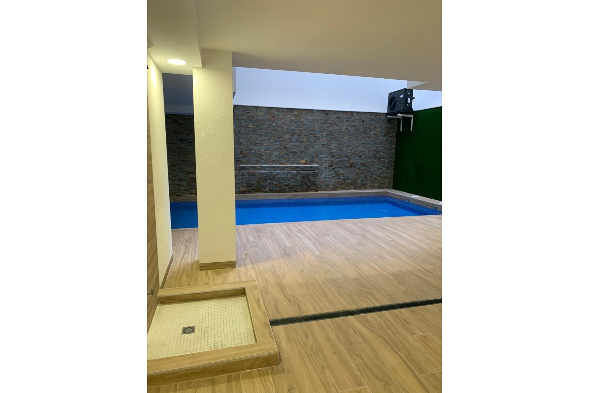 Segunda mano - Apartamento -
Torrevieja - Estacion De Autobuses
