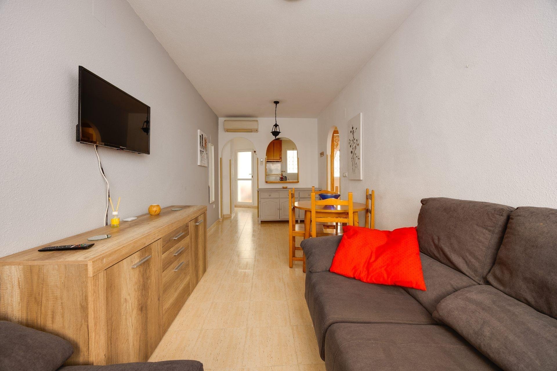 Segunda mano - Apartamento -
Torrevieja - Estacion De Autobuses