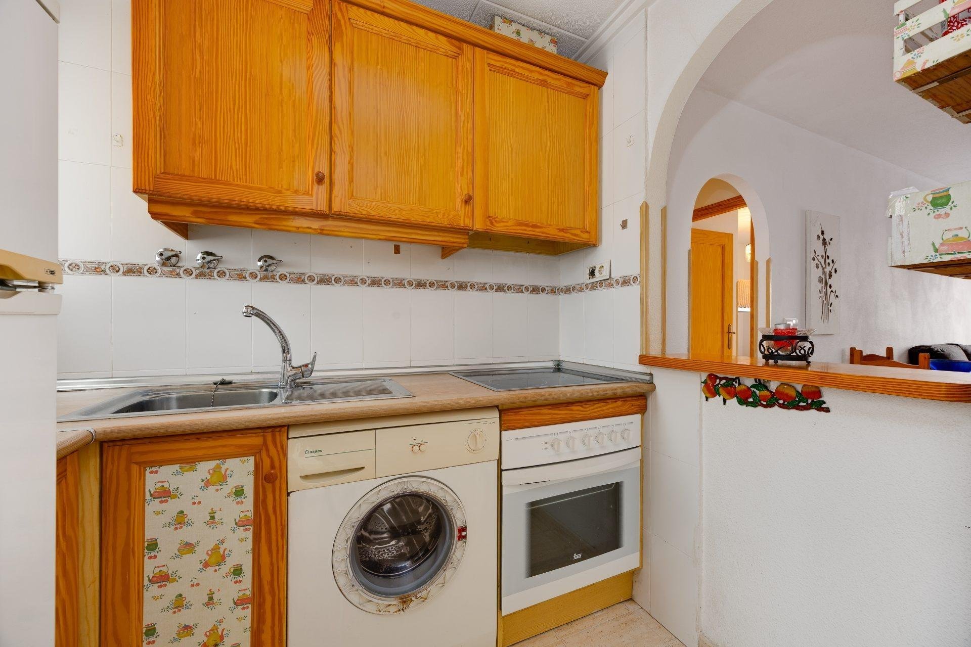 Segunda mano - Apartamento -
Torrevieja - Estacion De Autobuses