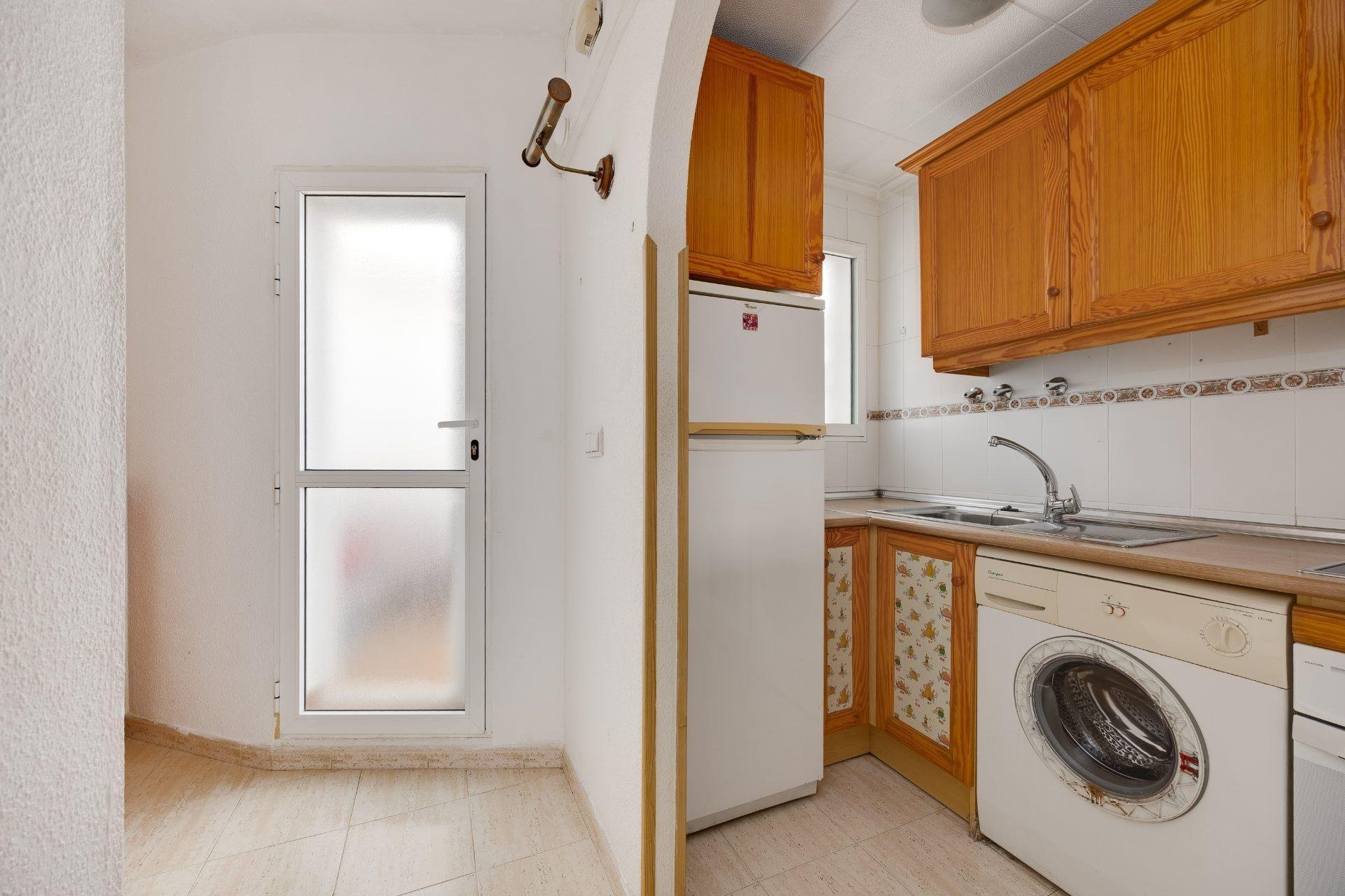 Segunda mano - Apartamento -
Torrevieja - Estacion De Autobuses