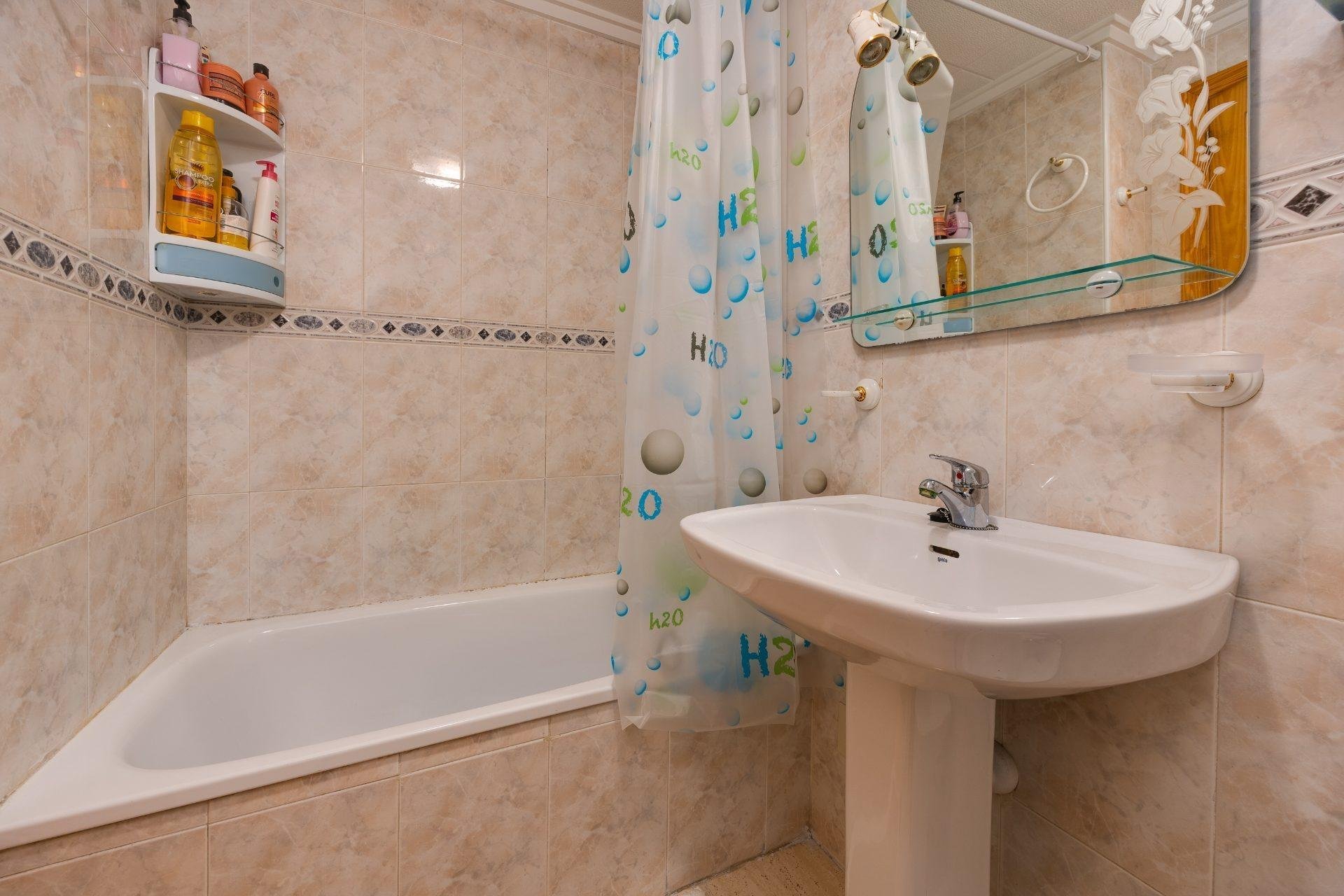 Segunda mano - Apartamento -
Torrevieja - Estacion De Autobuses