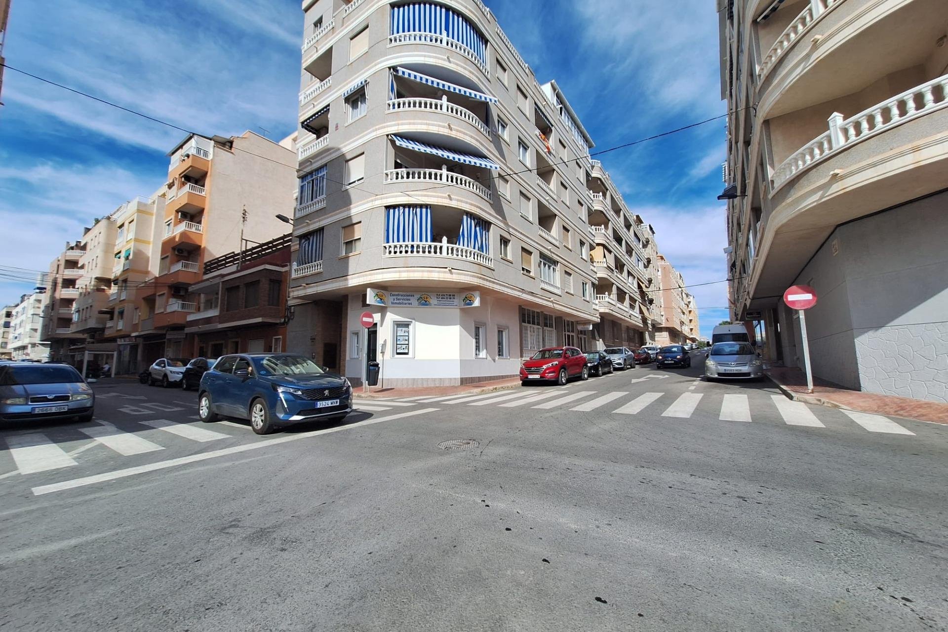 Segunda mano - Apartamento -
Torrevieja - Estacion De Autobuses