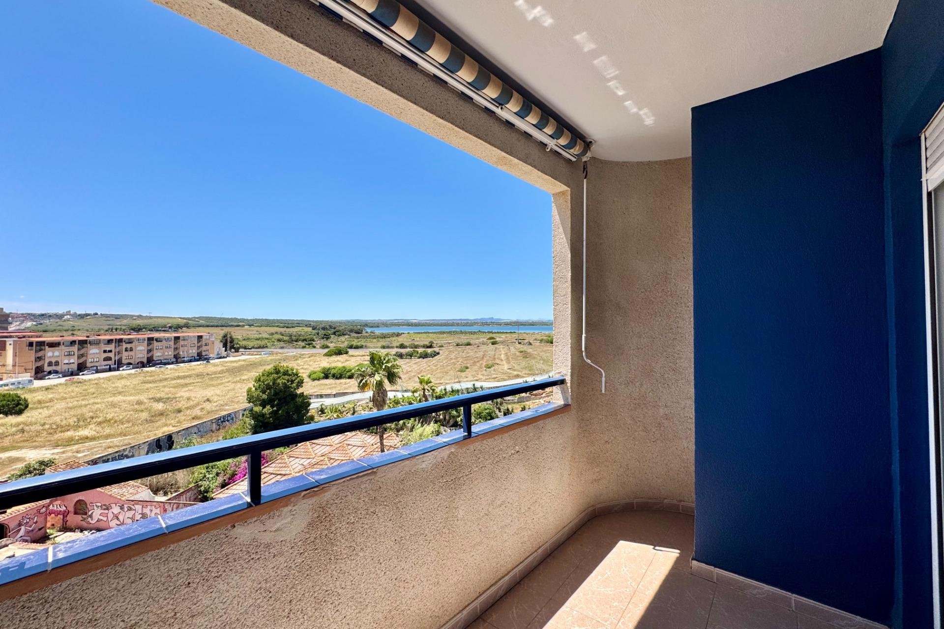 Segunda mano - Apartamento -
Torrevieja - Gaspar Perrelló
