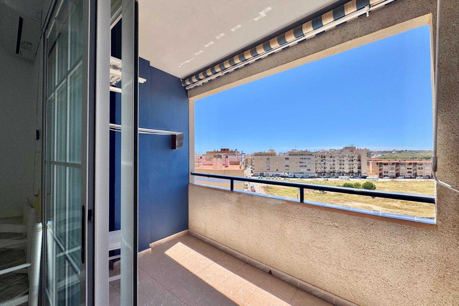 Segunda mano - Apartamento -
Torrevieja - Gaspar Perrelló