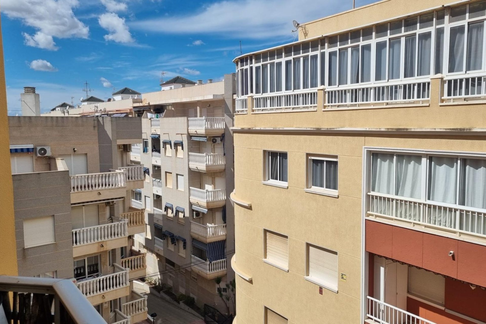 Segunda mano - Apartamento -
Torrevieja - Habaneras