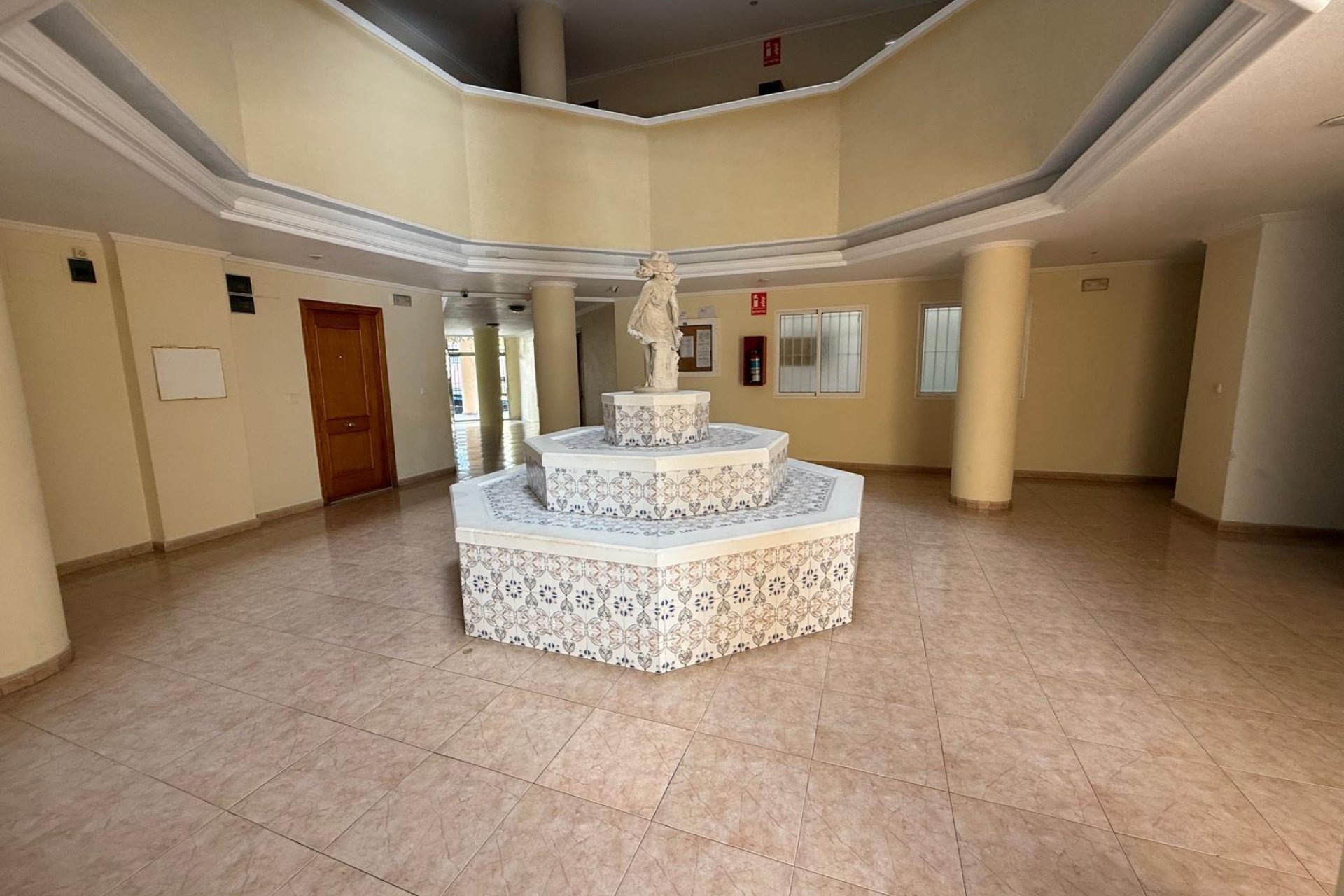 Segunda mano - Apartamento -
Torrevieja - Habaneras