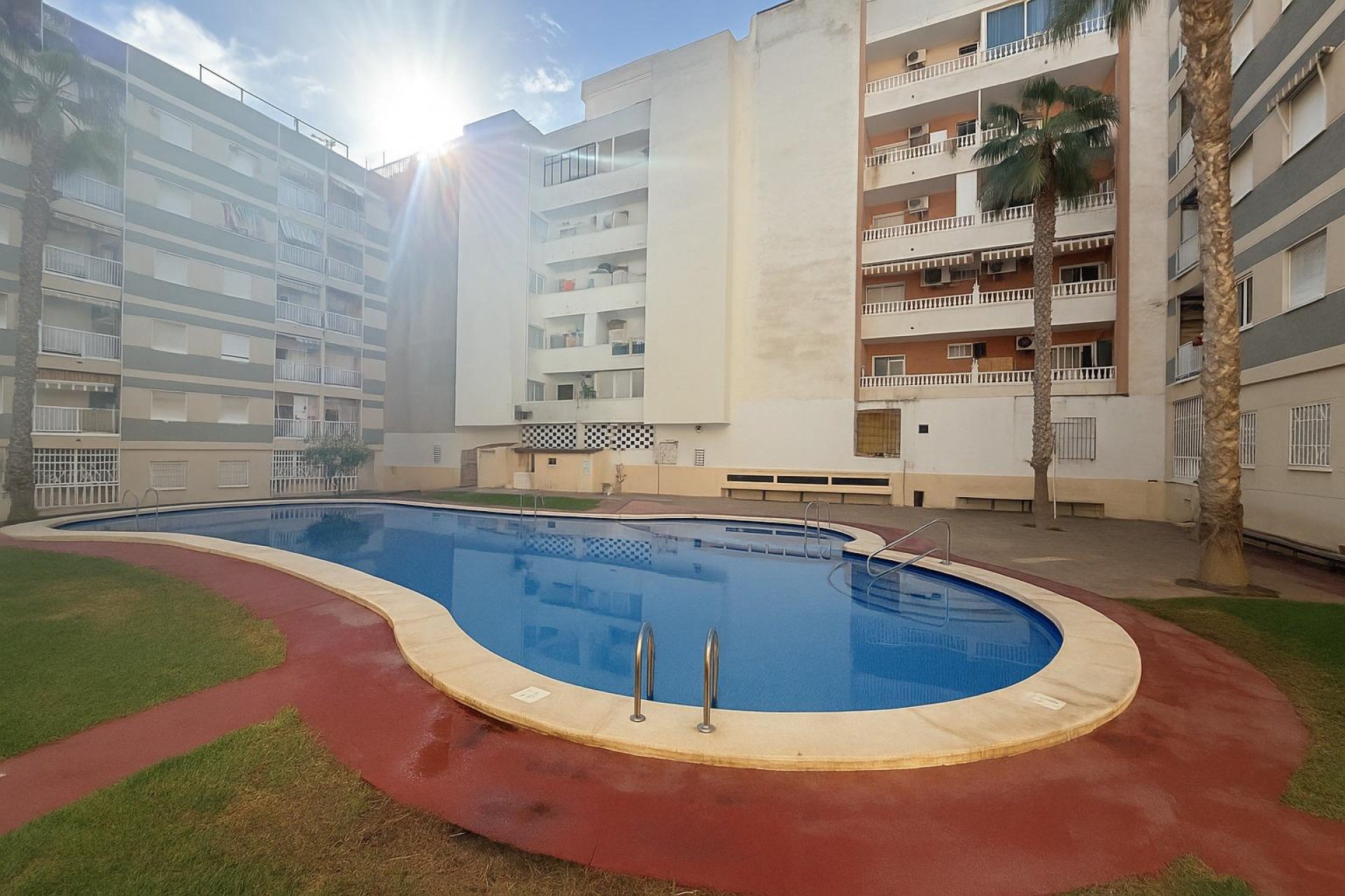Segunda mano - Apartamento -
Torrevieja - Habaneras