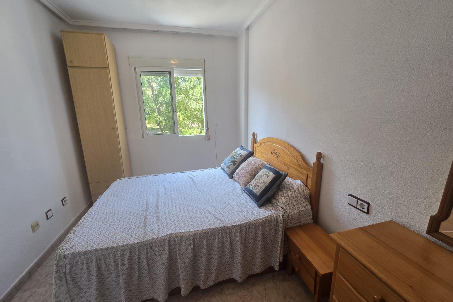 Segunda mano - Apartamento -
Torrevieja - Habaneras