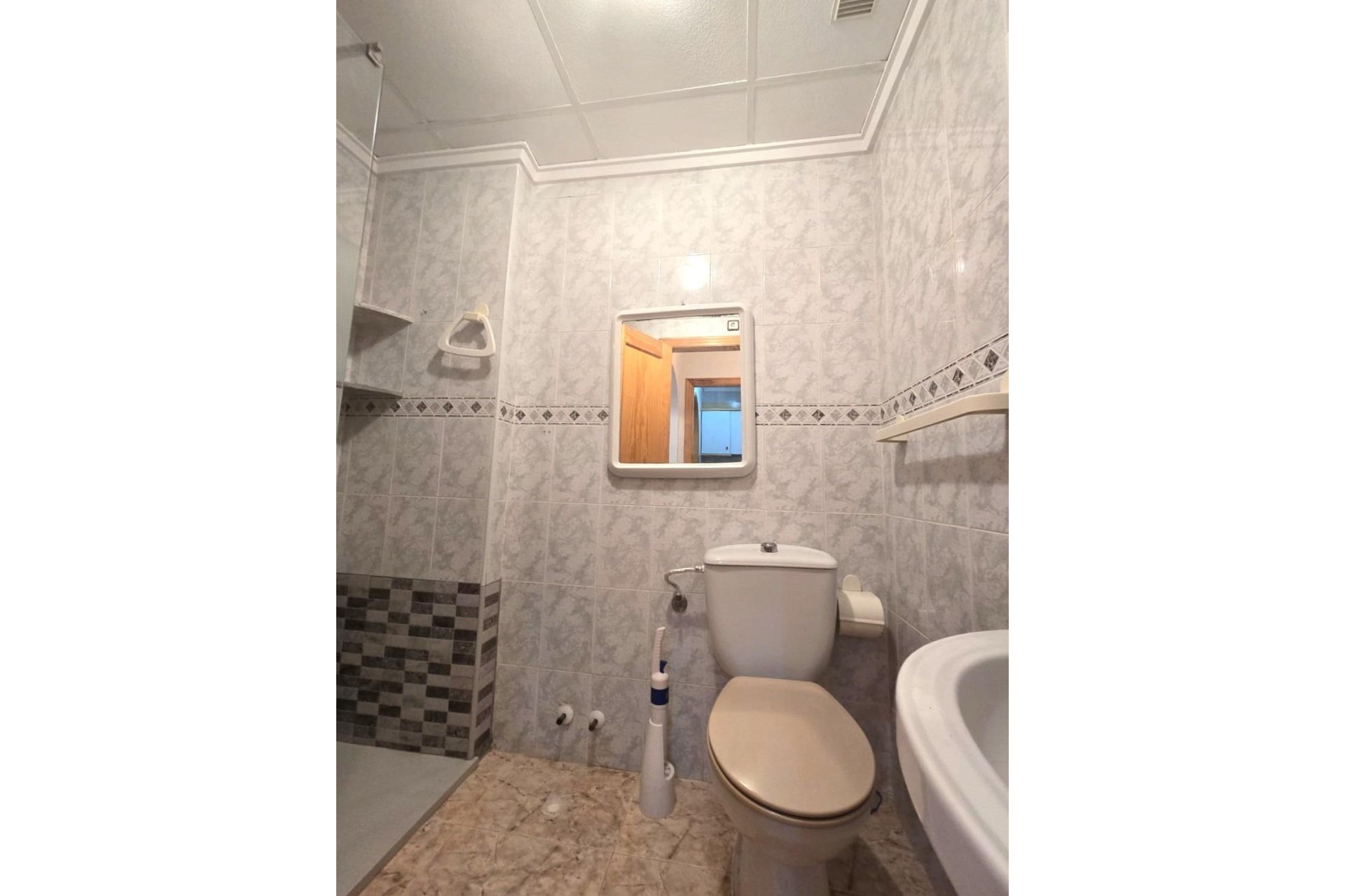 Segunda mano - Apartamento -
Torrevieja - Habaneras