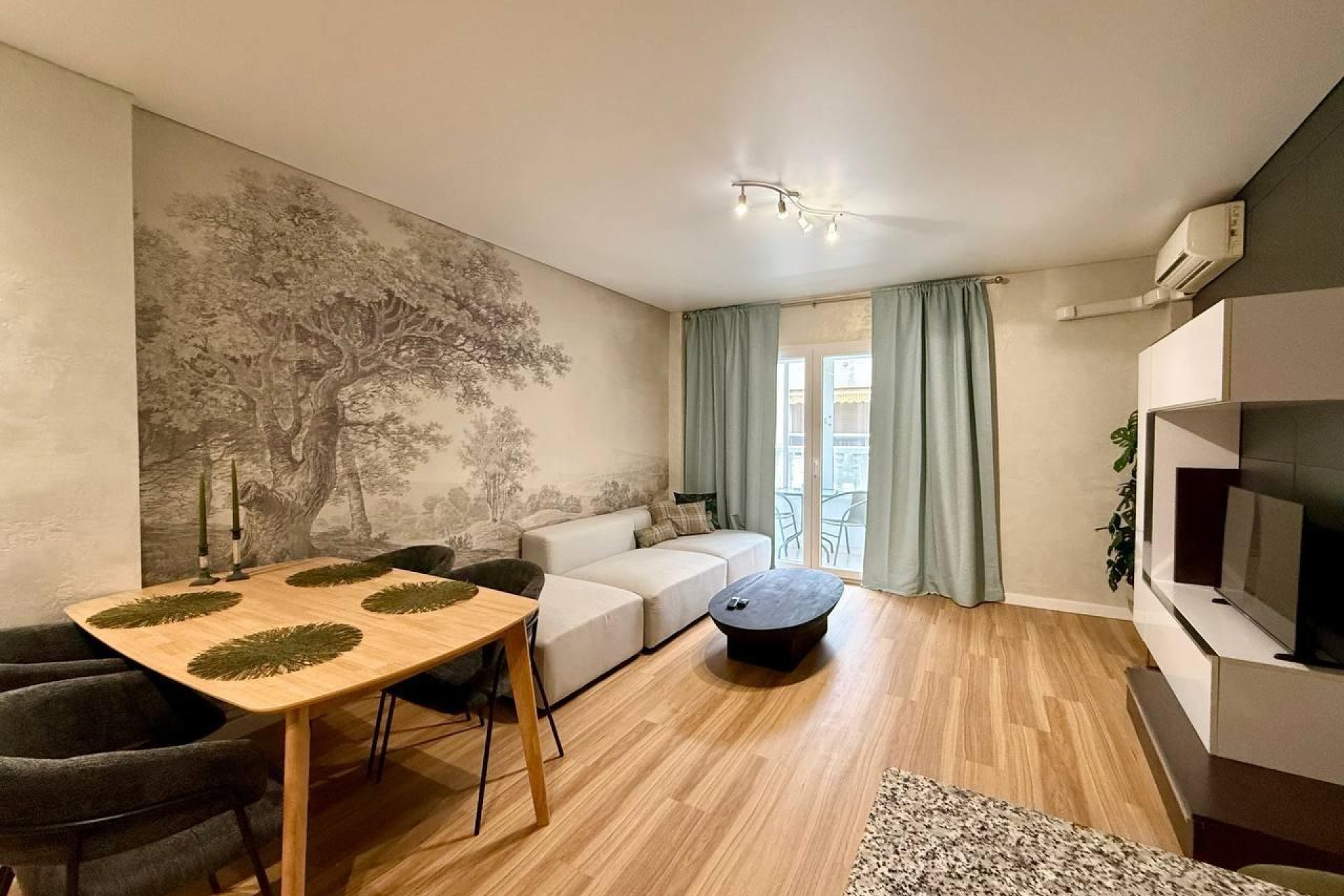 Segunda mano - Apartamento -
Torrevieja - Habaneras