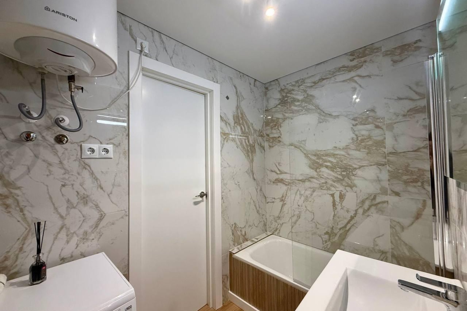 Segunda mano - Apartamento -
Torrevieja - Habaneras