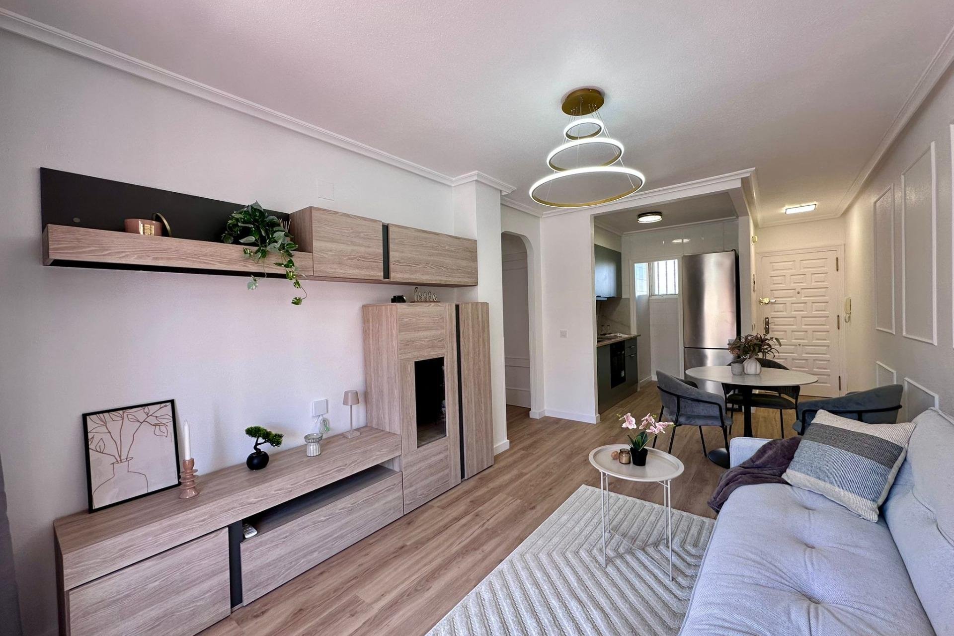 Segunda mano - Apartamento -
Torrevieja - Habaneras