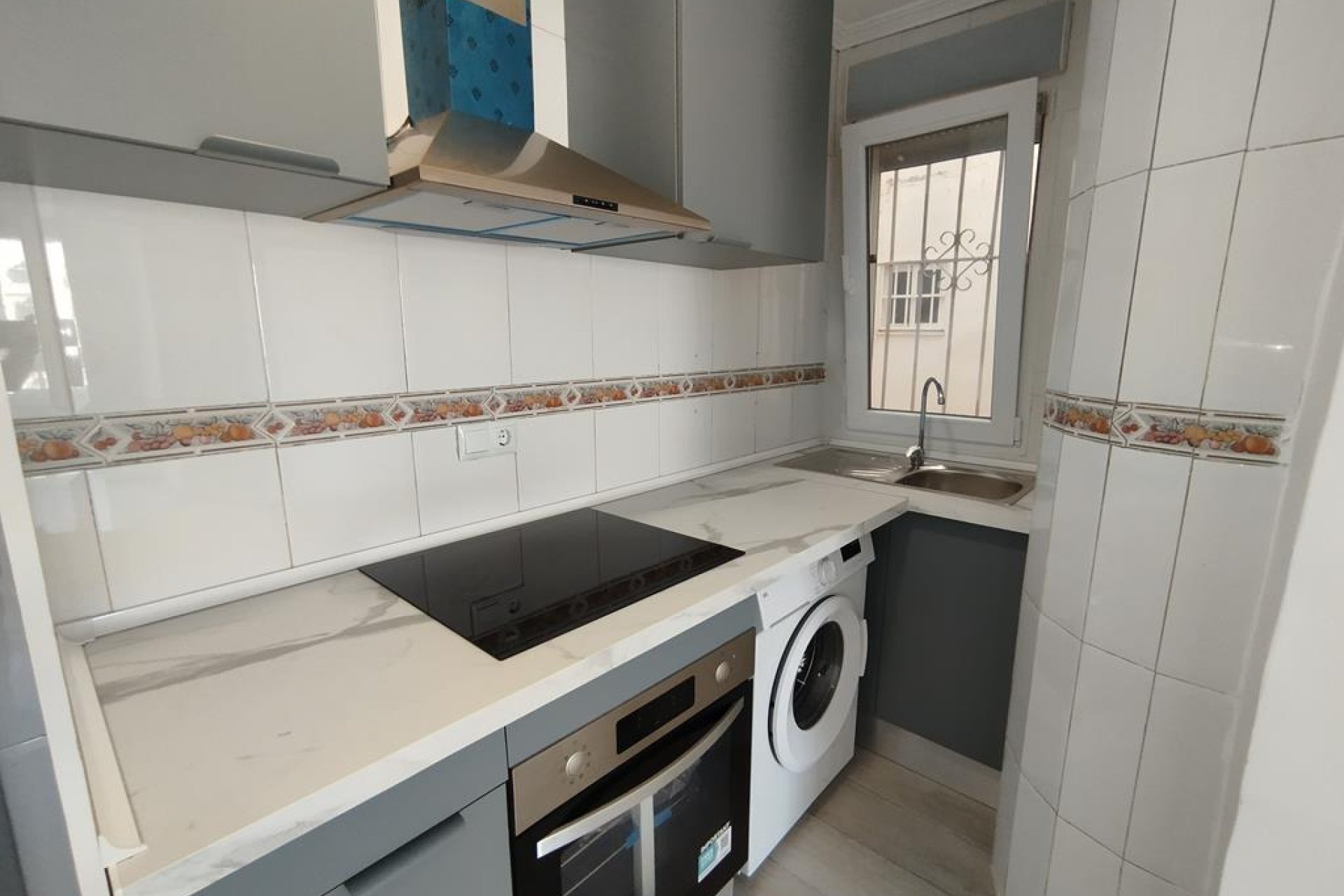Segunda mano - Apartamento -
Torrevieja - Habaneras