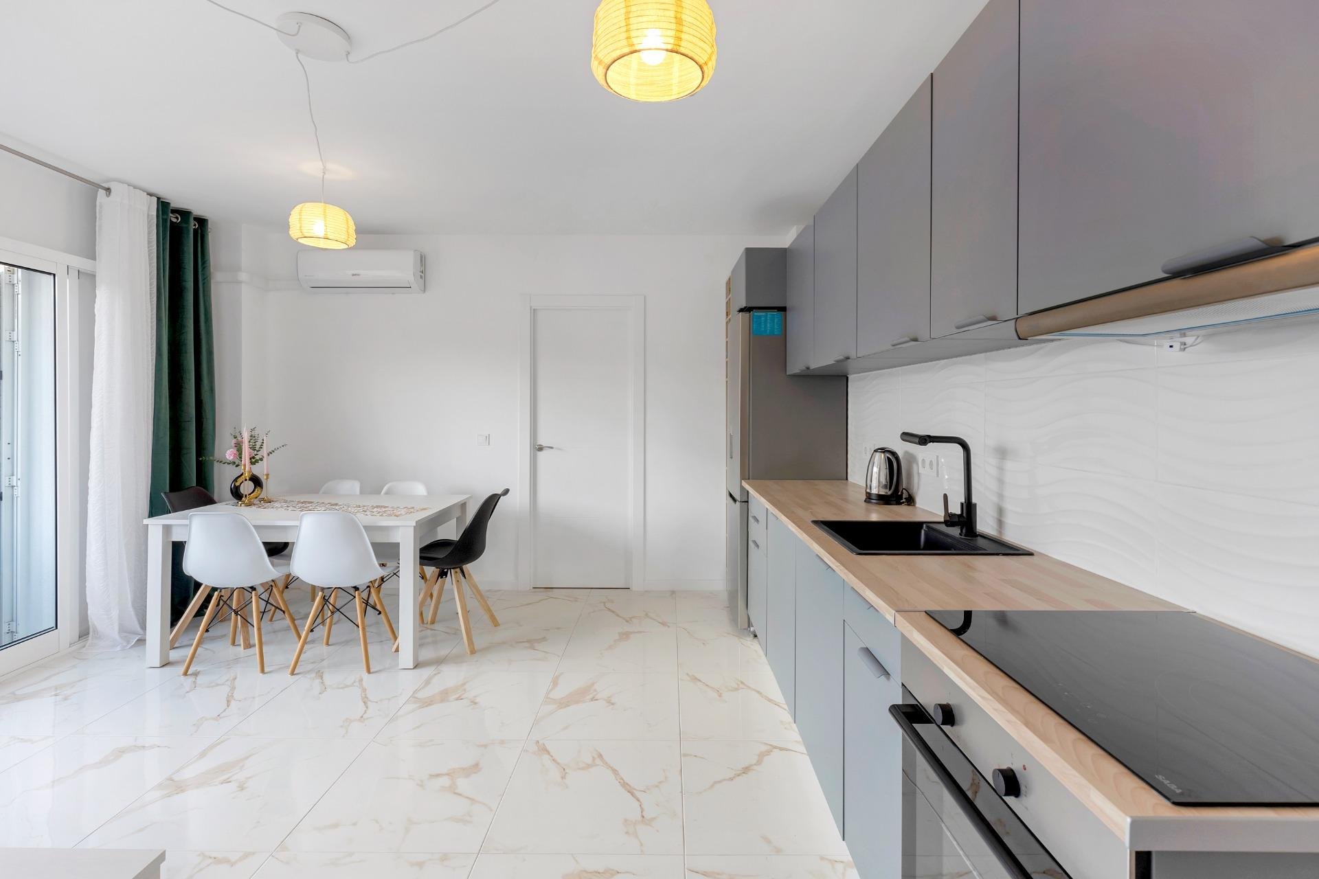 Segunda mano - Apartamento -
Torrevieja - La Mata Pueblo
