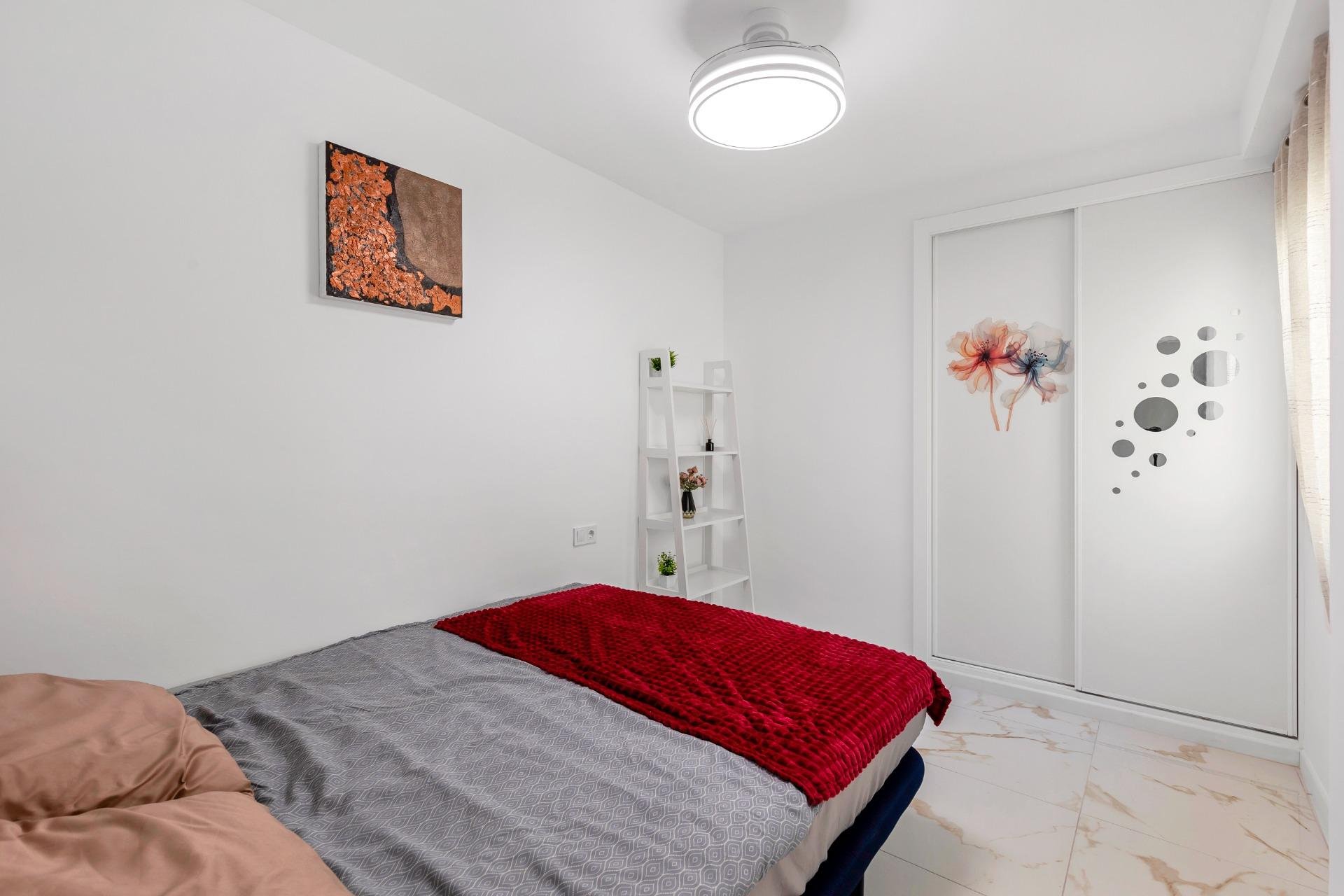 Segunda mano - Apartamento -
Torrevieja - La Mata Pueblo