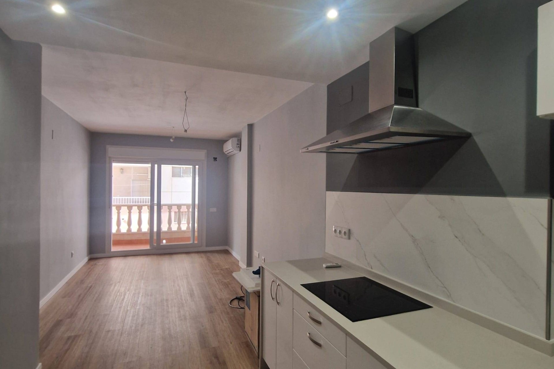 Segunda mano - Apartamento -
Torrevieja - La Mata Pueblo