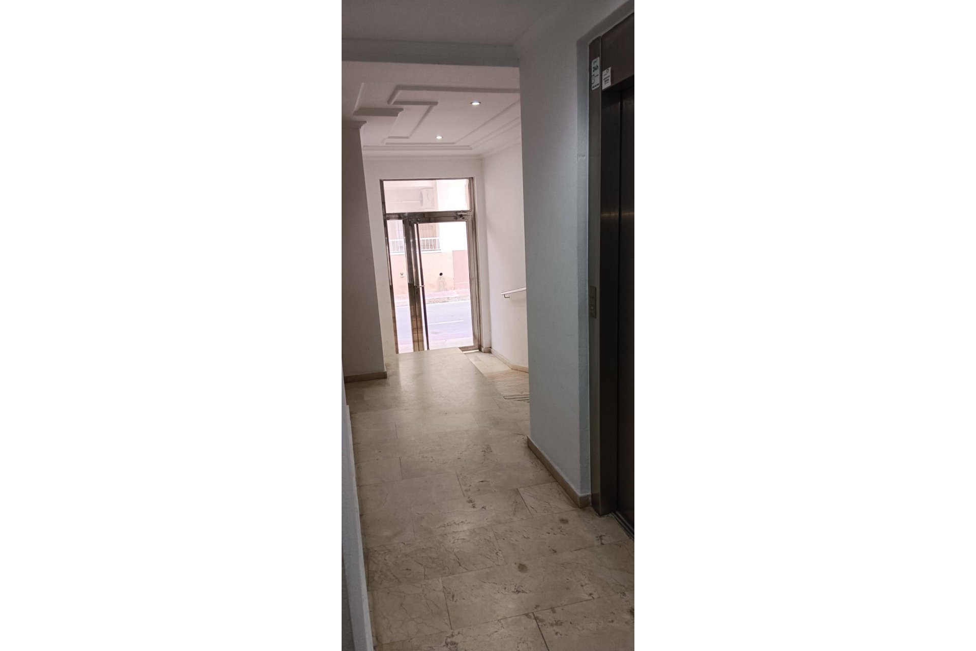 Segunda mano - Apartamento -
Torrevieja - La Mata Pueblo