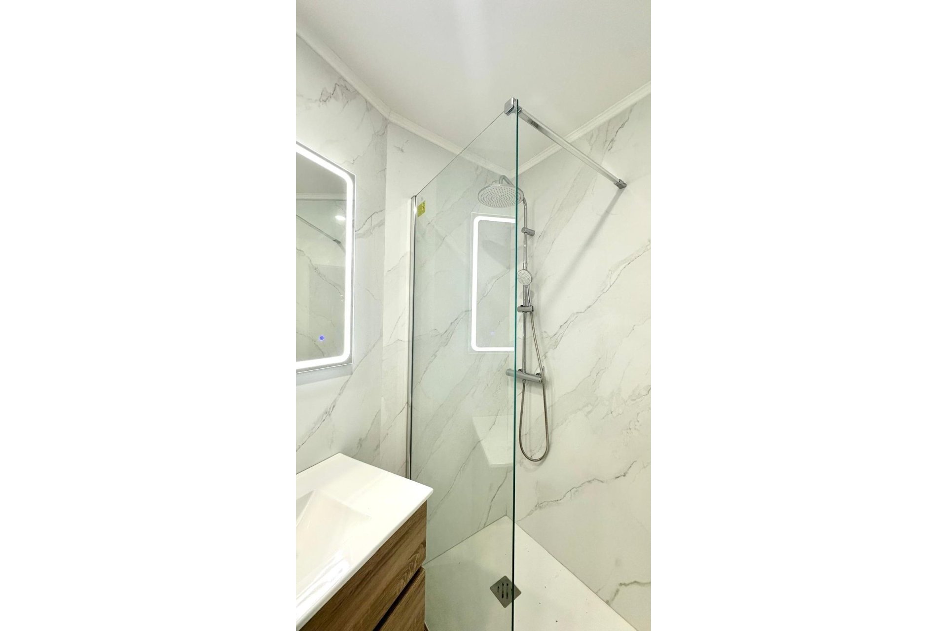 Segunda mano - Apartamento -
Torrevieja - La Mata Pueblo