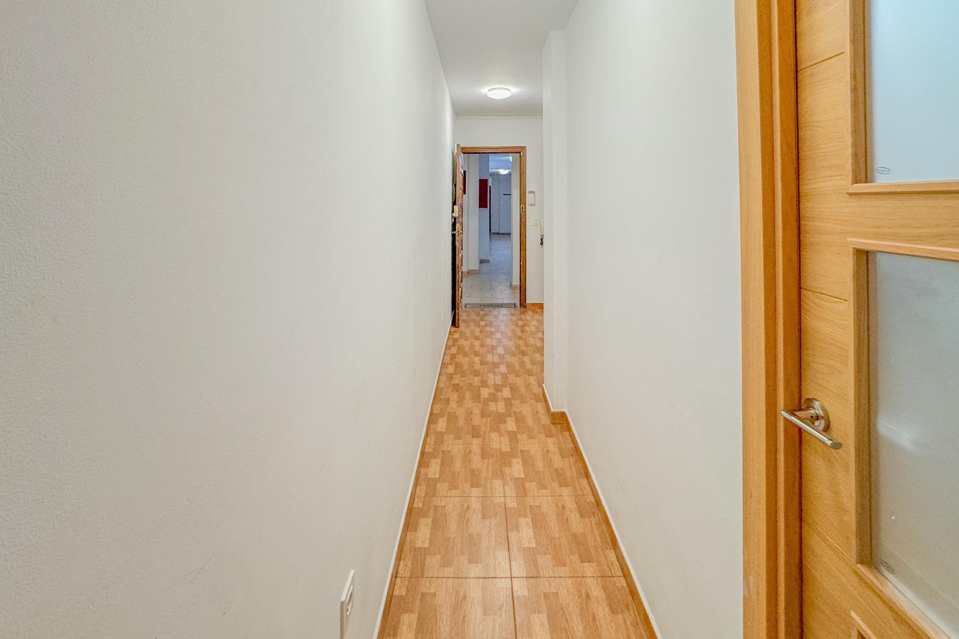 Segunda mano - Apartamento -
Torrevieja - La Mata Pueblo