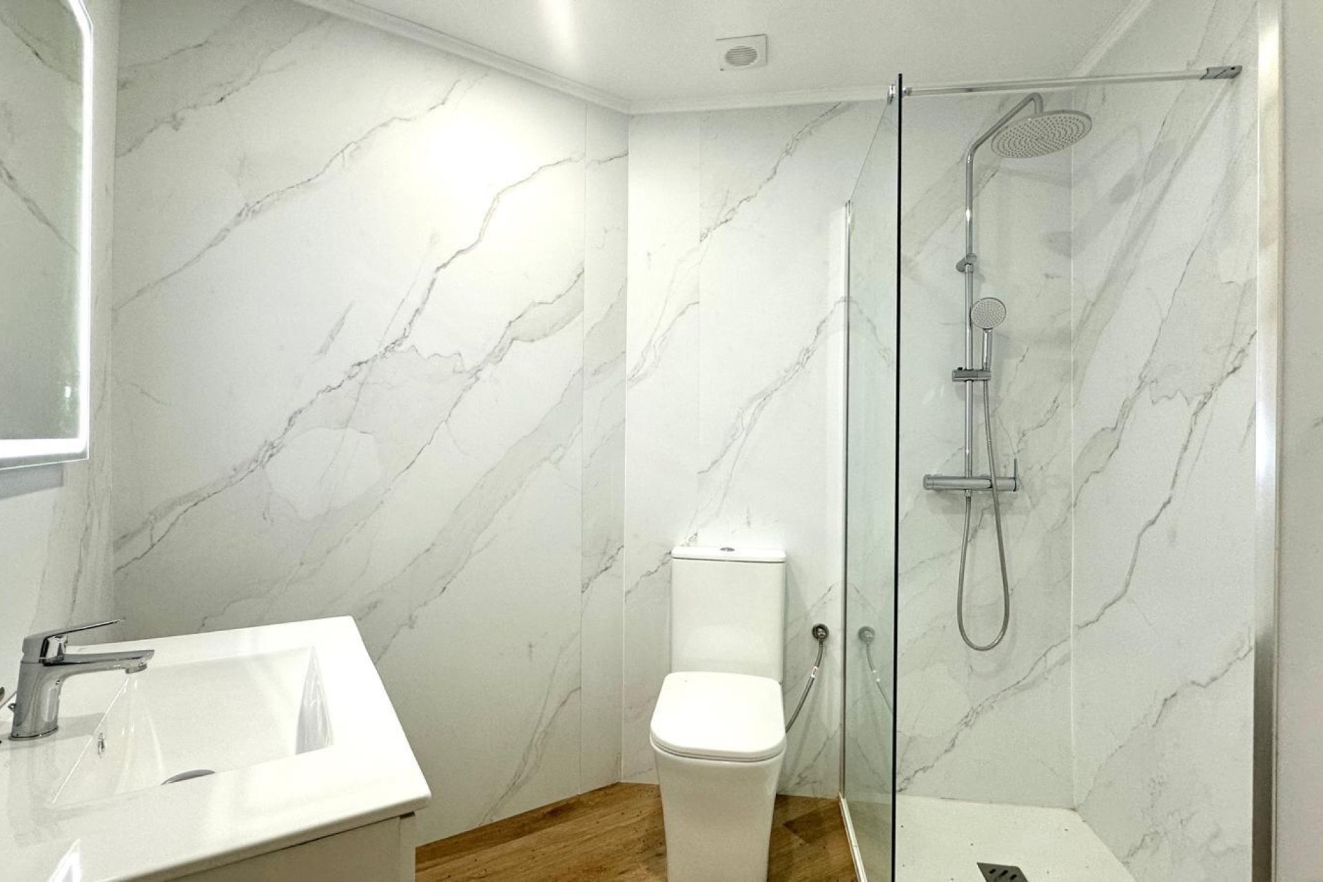 Segunda mano - Apartamento -
Torrevieja - La Mata Pueblo