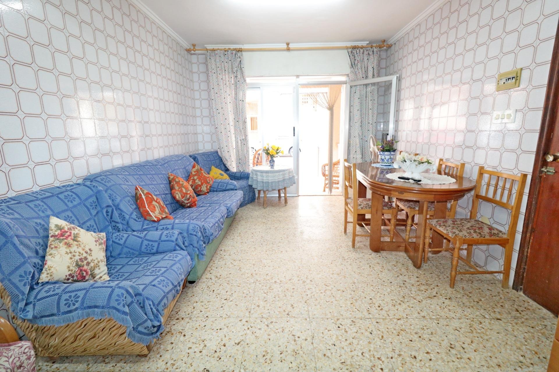 Segunda mano - Apartamento -
Torrevieja - La Mata Pueblo