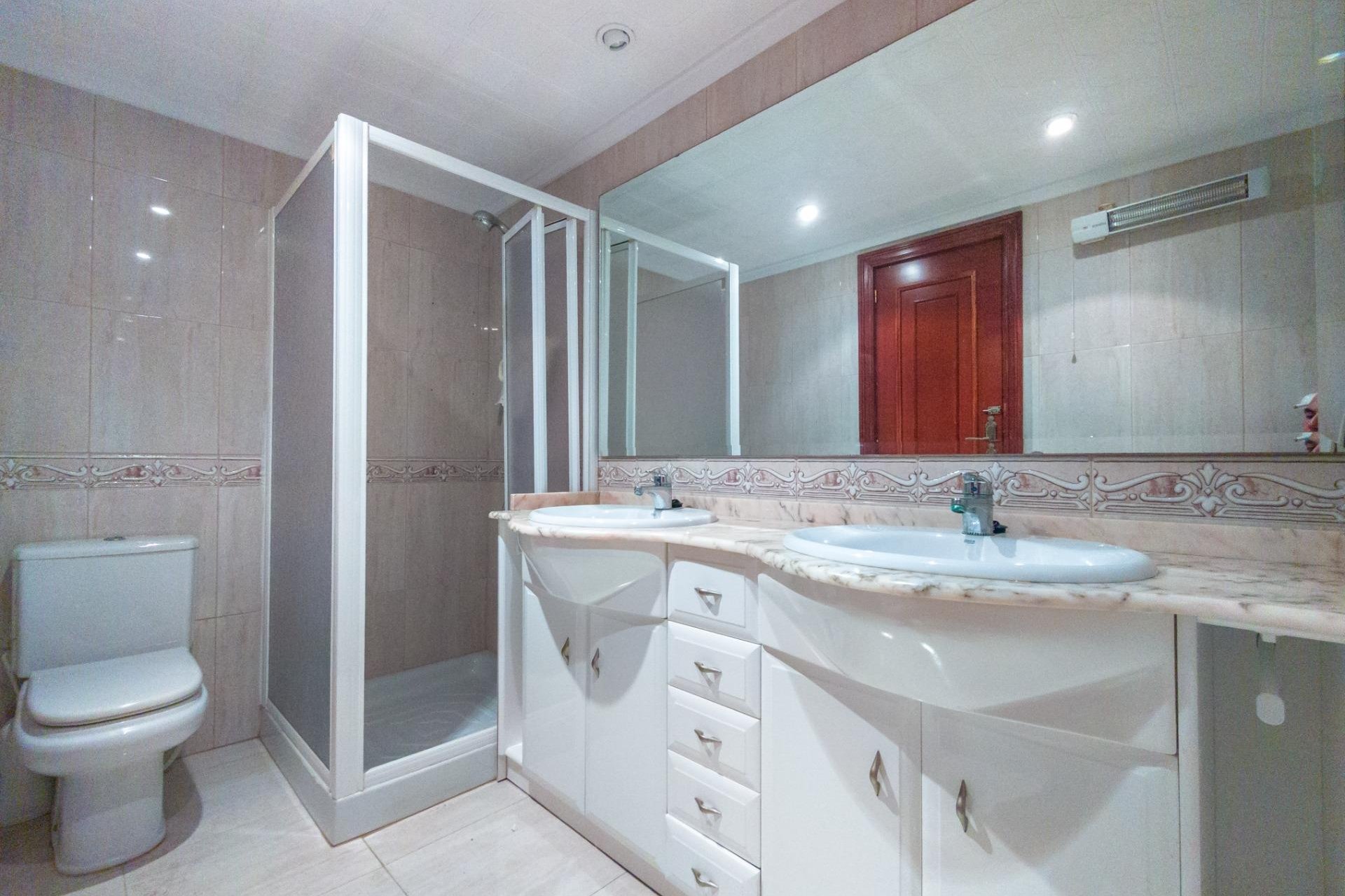 Segunda mano - Apartamento -
Torrevieja - La Mata Pueblo