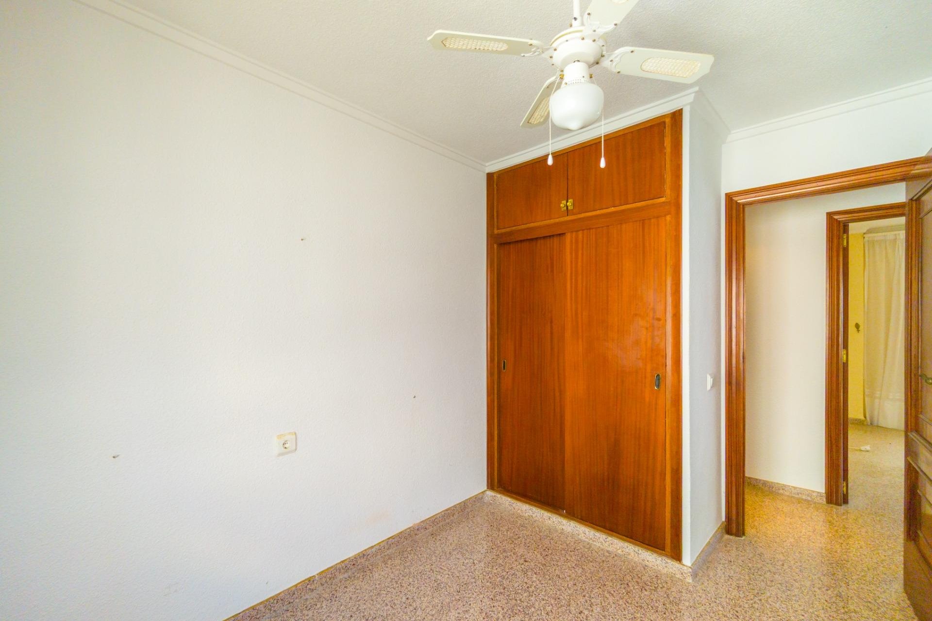 Segunda mano - Apartamento -
Torrevieja - La Mata Pueblo