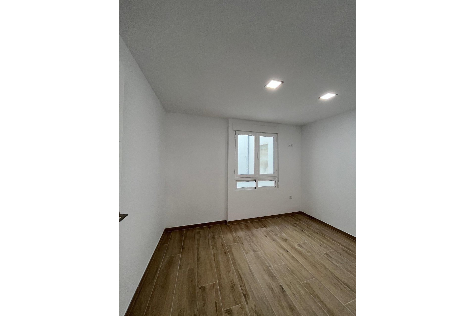 Segunda mano - Apartamento -
Torrevieja - La Mata