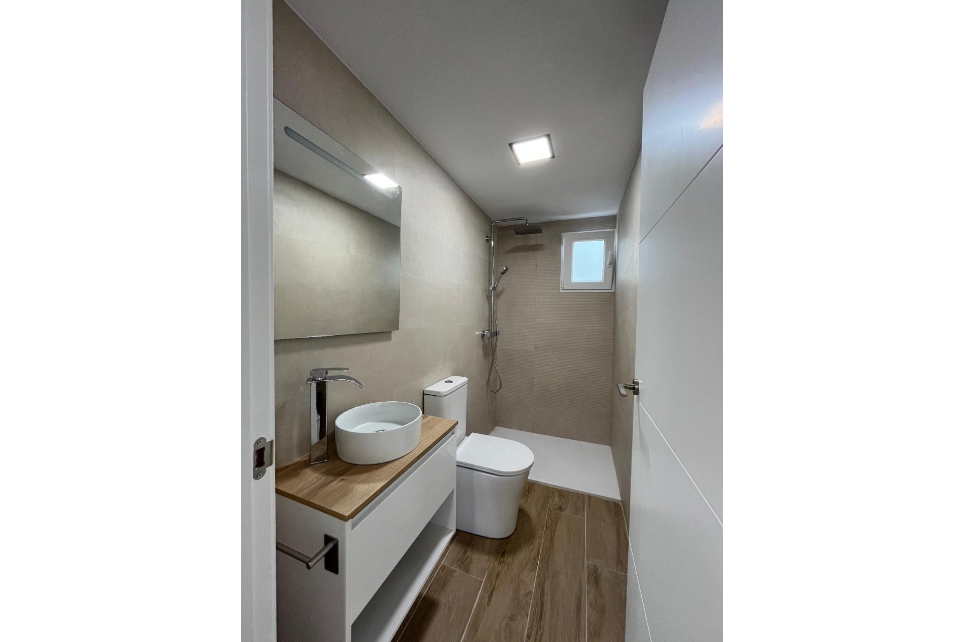 Segunda mano - Apartamento -
Torrevieja - La Mata
