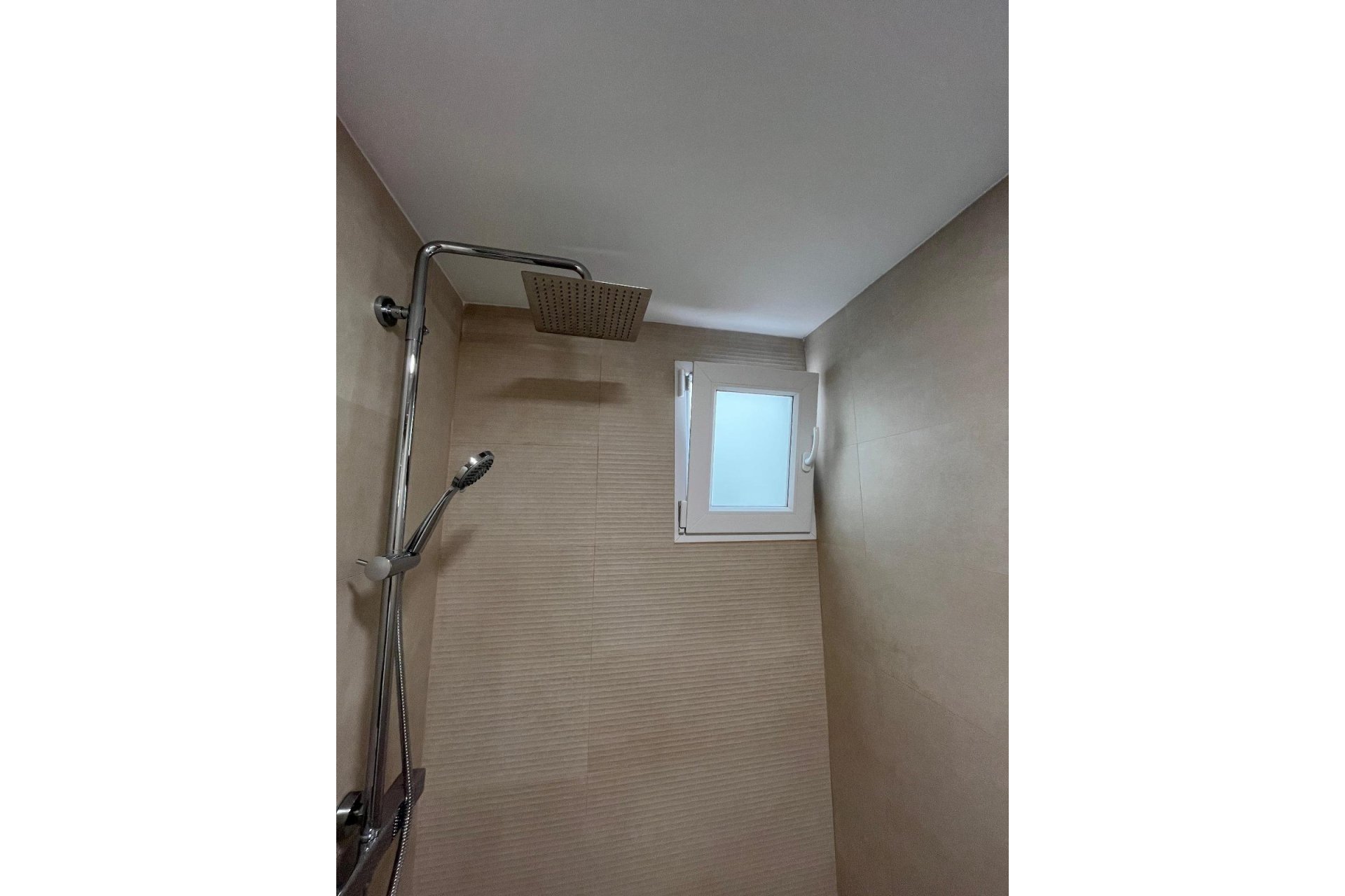 Segunda mano - Apartamento -
Torrevieja - La Mata