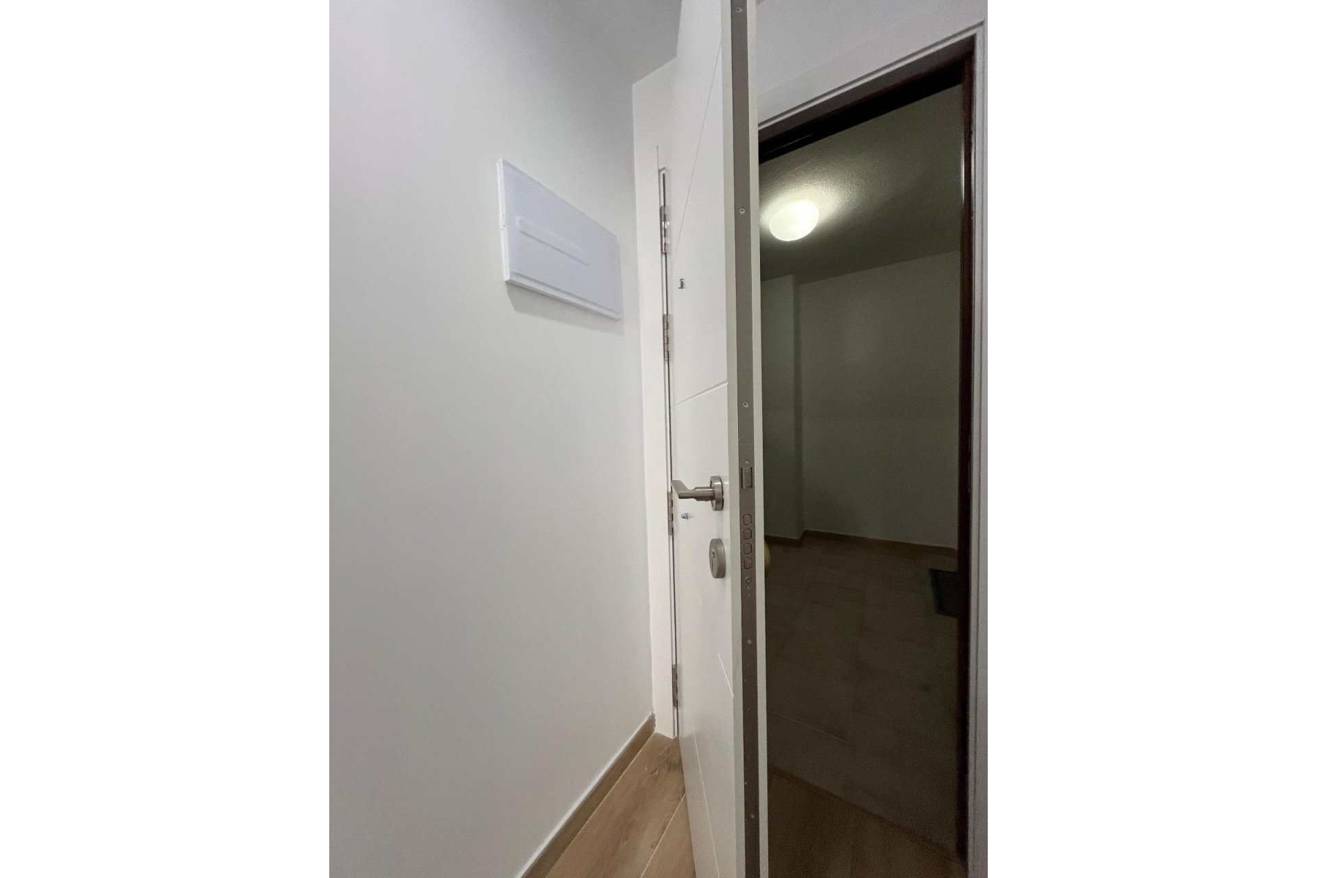 Segunda mano - Apartamento -
Torrevieja - La Mata