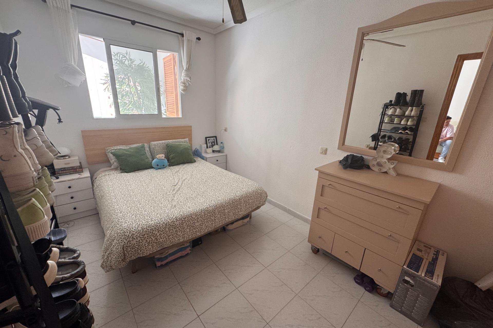 Segunda mano - Apartamento -
Torrevieja - La Mata