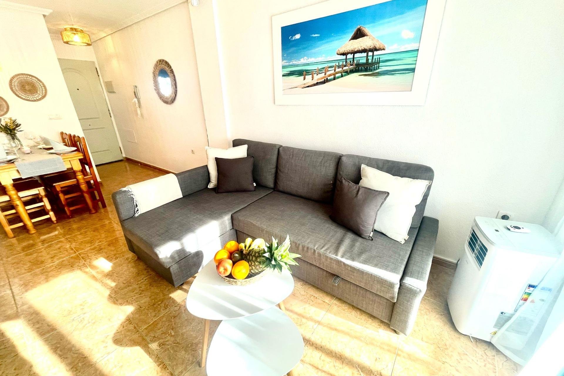 Segunda mano - Apartamento -
Torrevieja - La Mata