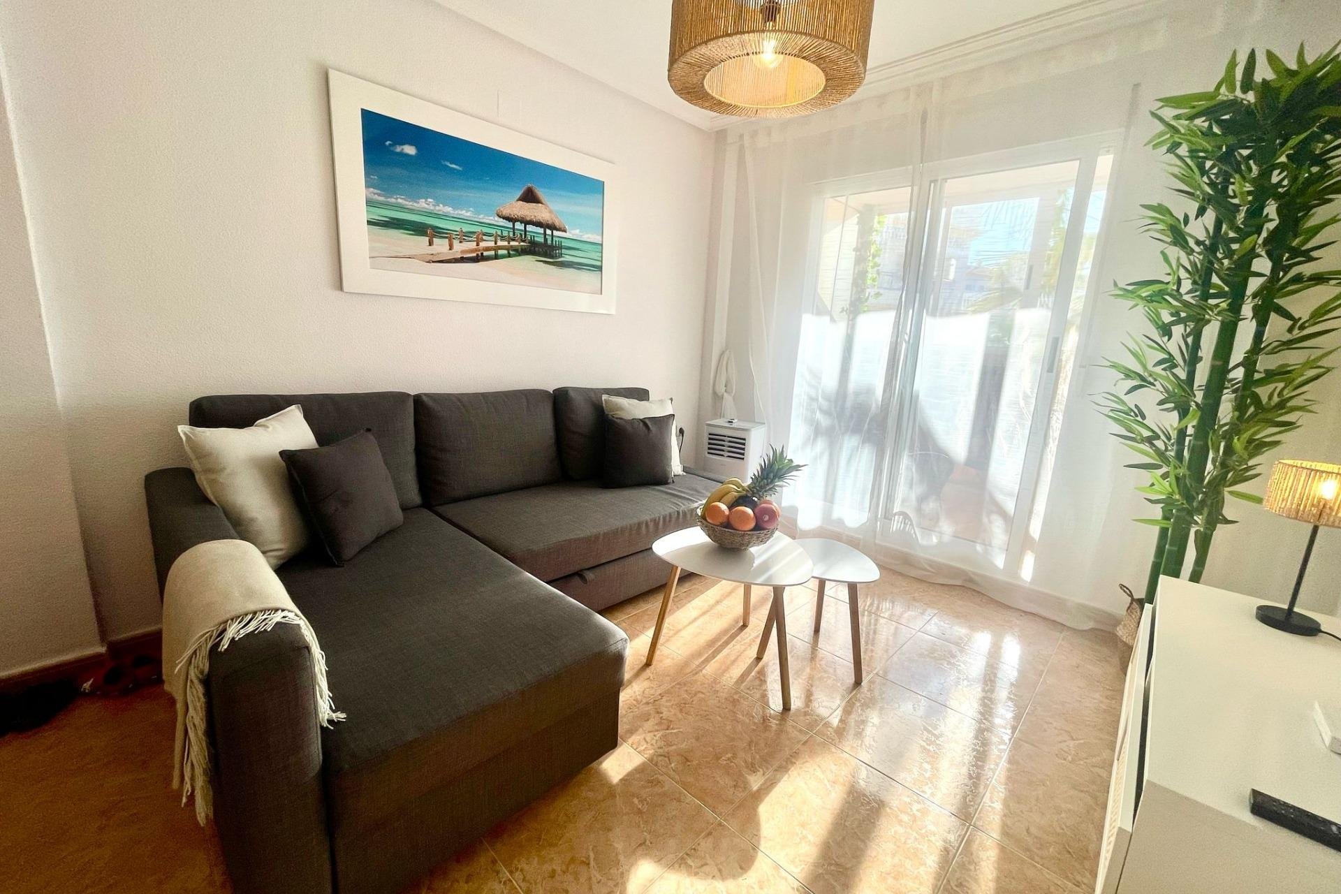 Segunda mano - Apartamento -
Torrevieja - La Mata