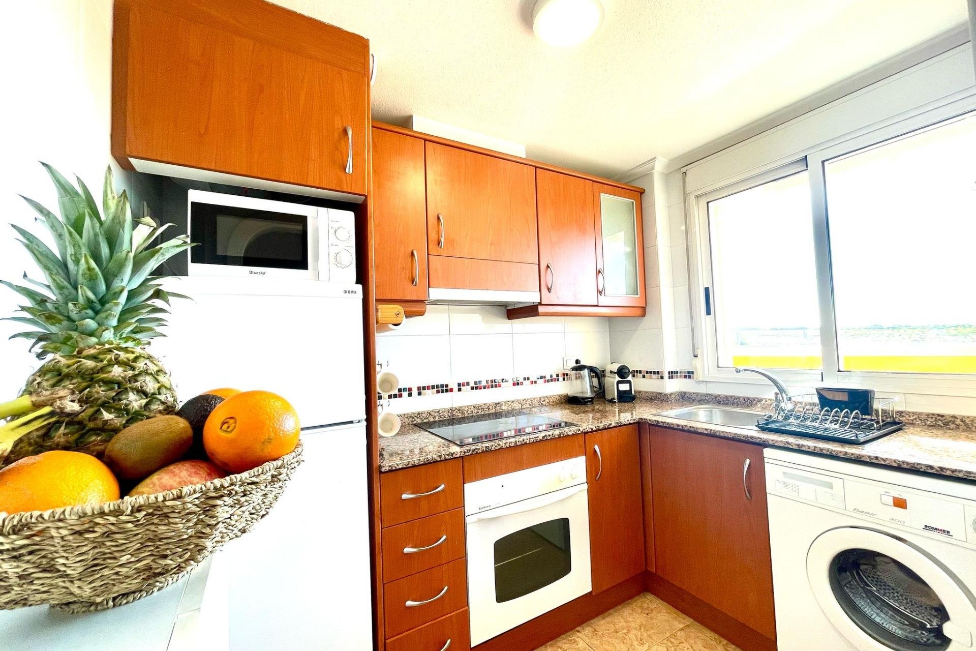 Segunda mano - Apartamento -
Torrevieja - La Mata
