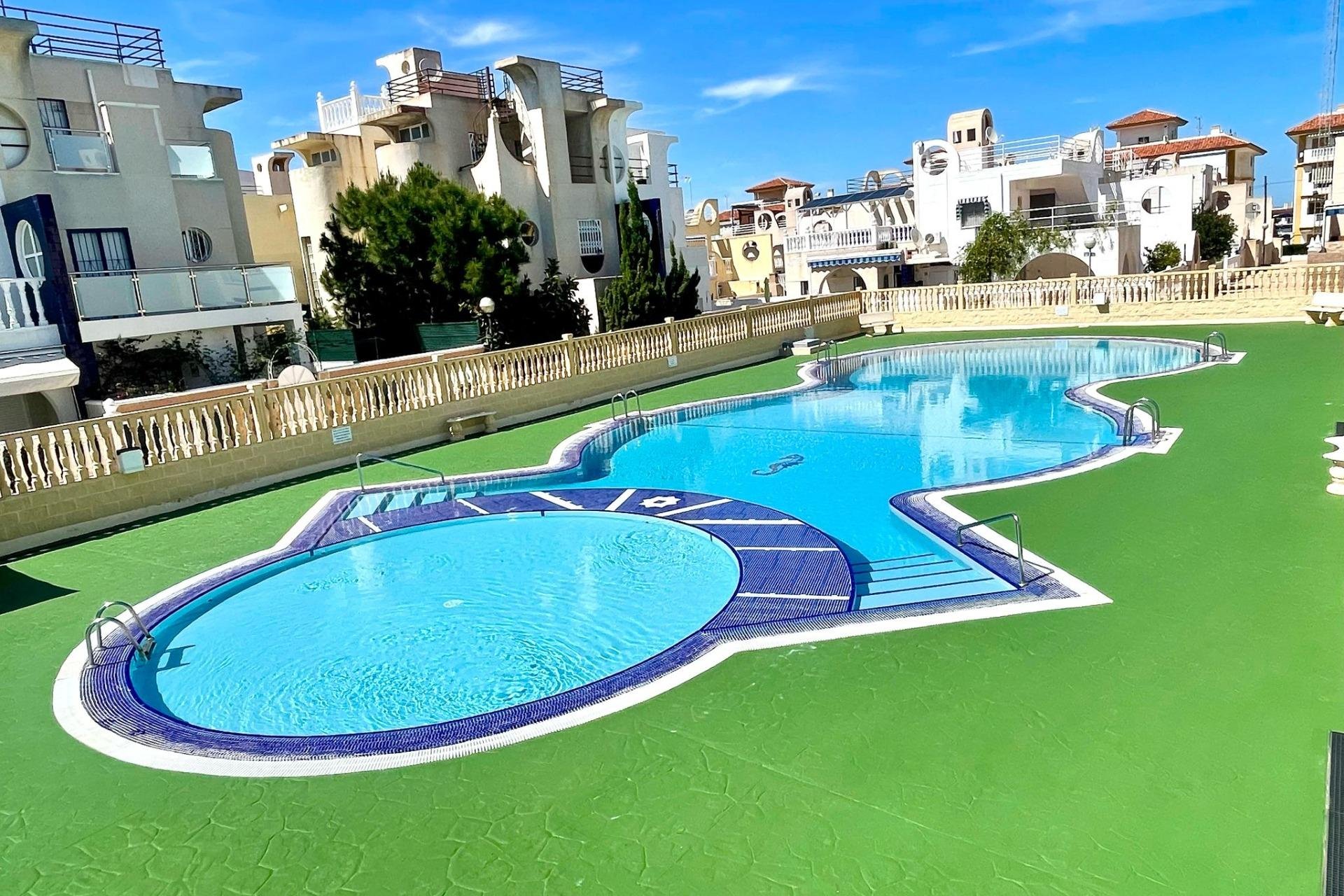 Segunda mano - Apartamento -
Torrevieja - La Mata