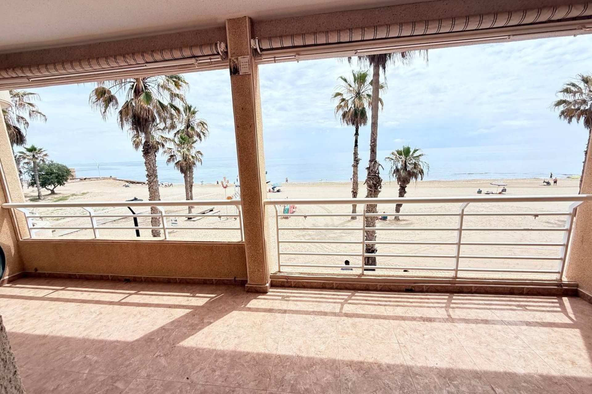 Segunda mano - Apartamento -
Torrevieja - La Mata