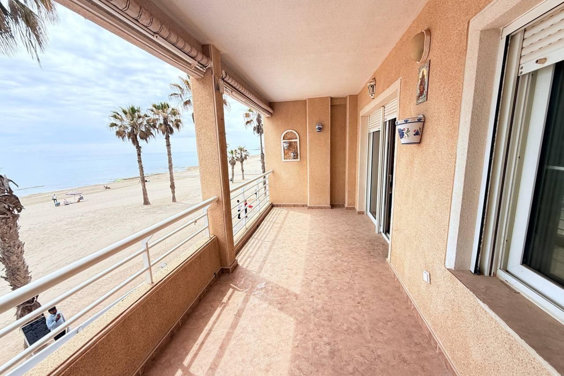 Segunda mano - Apartamento -
Torrevieja - La Mata