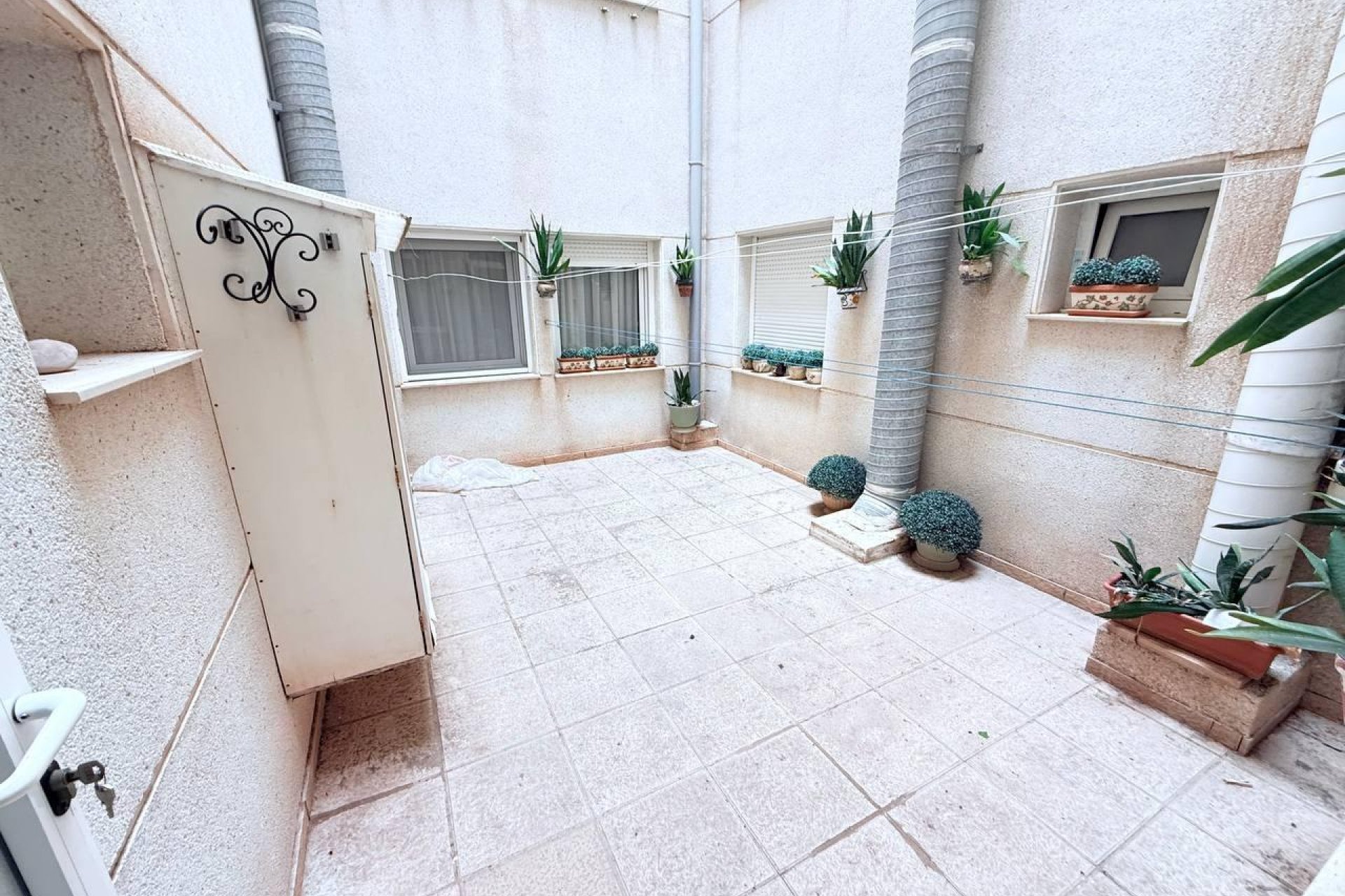 Segunda mano - Apartamento -
Torrevieja - La Mata
