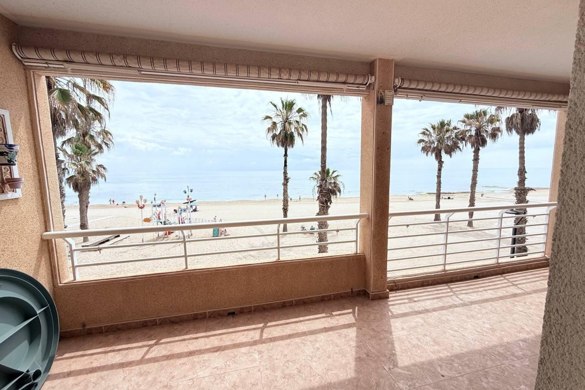 Segunda mano - Apartamento -
Torrevieja - La Mata