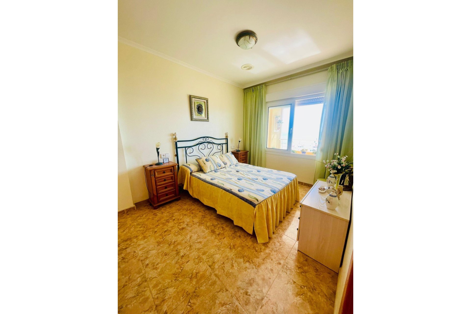 Segunda mano - Apartamento -
Torrevieja - La Mata
