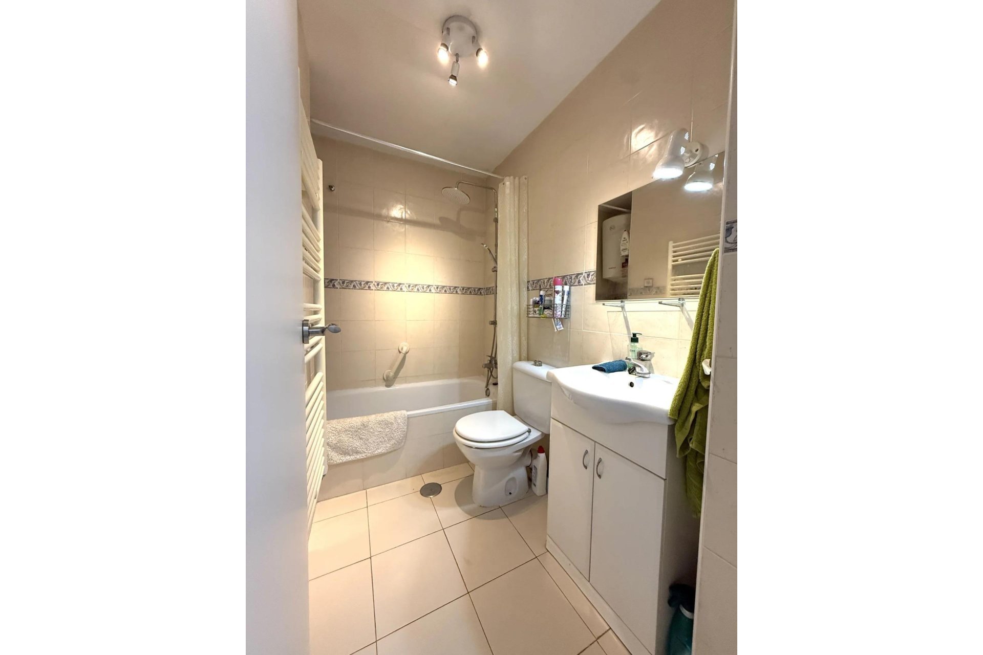 Segunda mano - Apartamento -
Torrevieja - La Mata