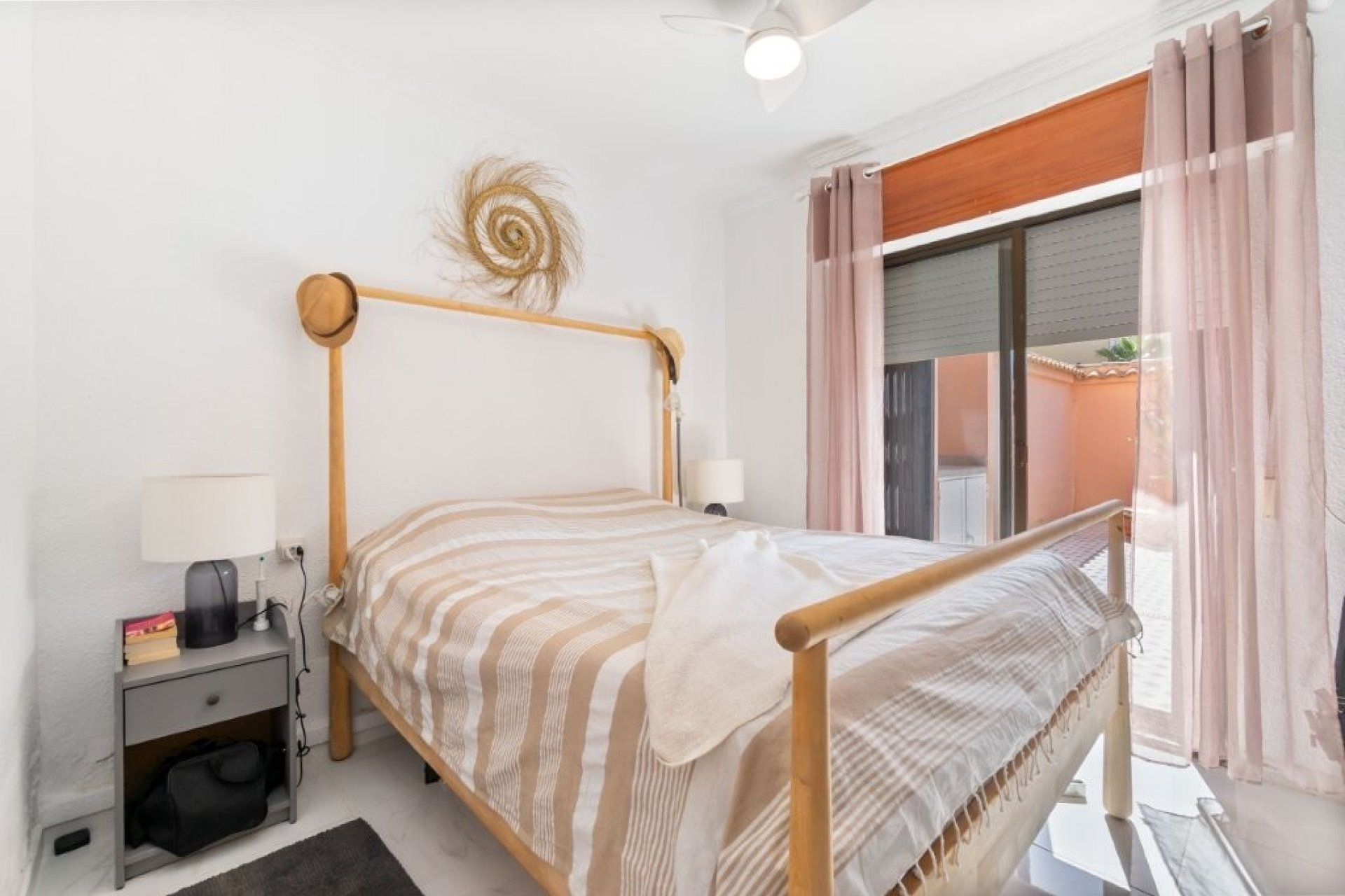 Segunda mano - Apartamento -
Torrevieja - La Rosaleda