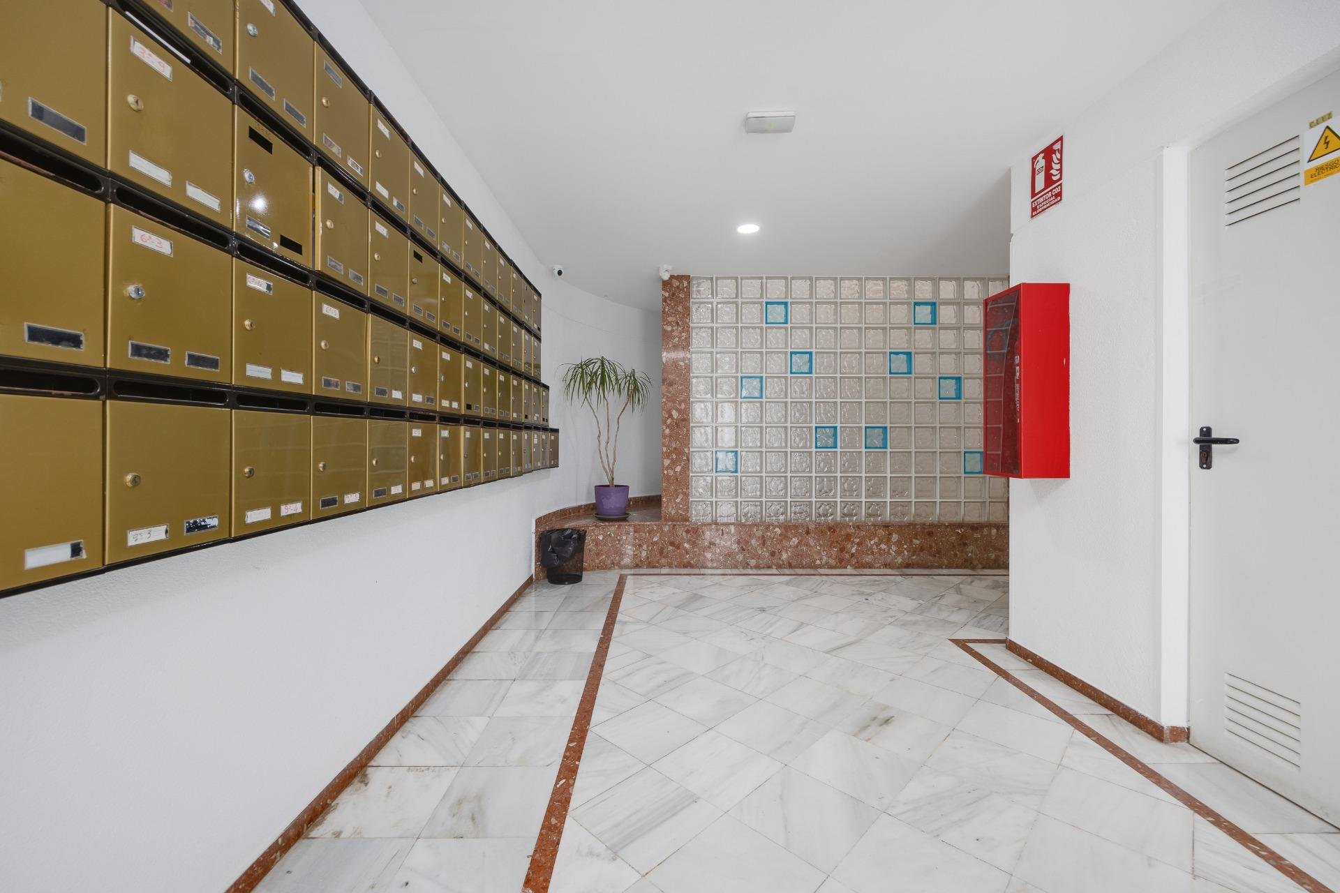 Segunda mano - Apartamento -
Torrevieja - La Veleta